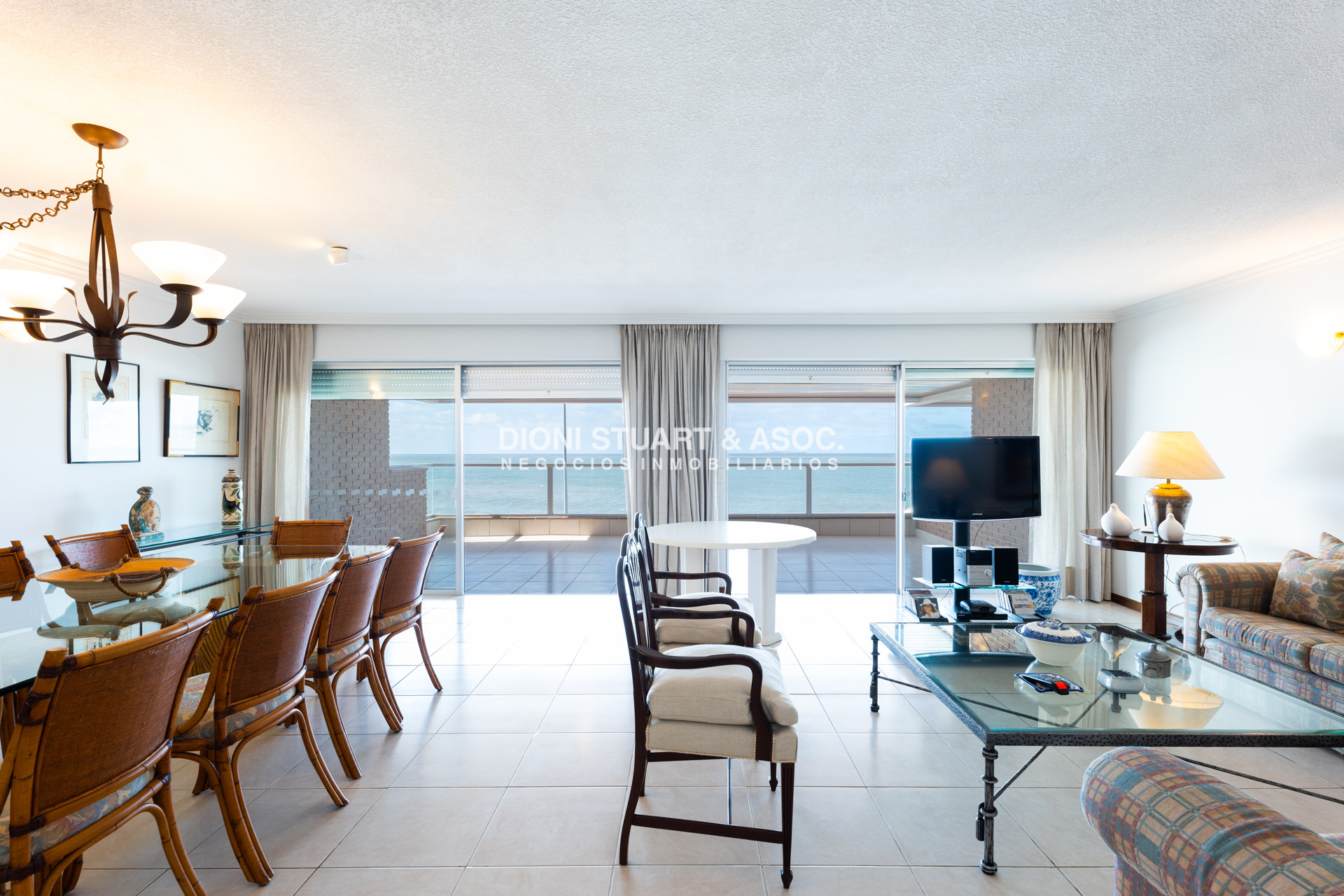 Apartamento ID.749 - Edificio Carmel - Apartamento de 3 Dorm y Dep. - Punta del Este