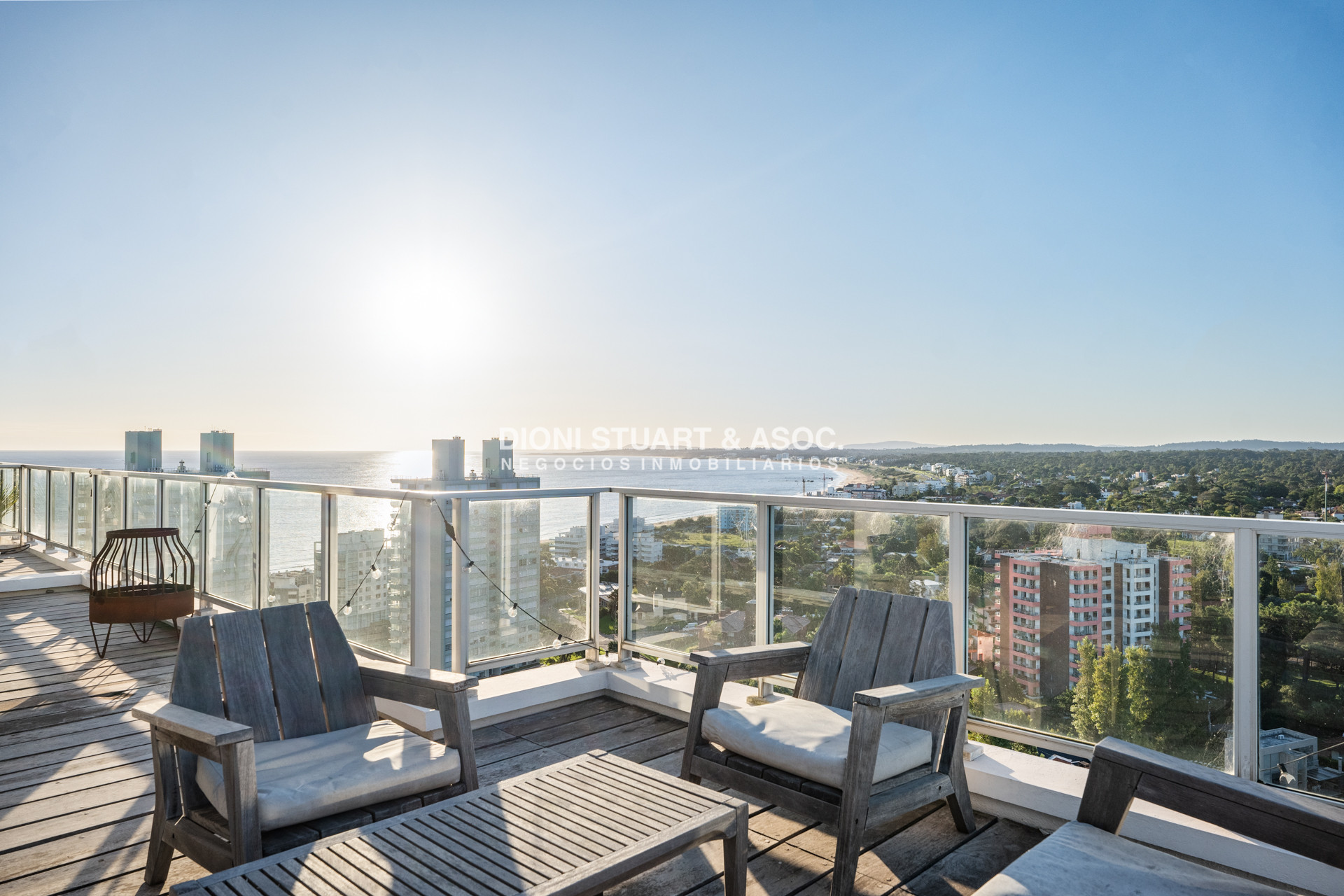 Apartamento ID.922 - PENT HOUSE DUPLEX EN LA MANSA - 4 DORM Y DEP - COMPLEJO LINCOLN CENTER - TORRE WILSON