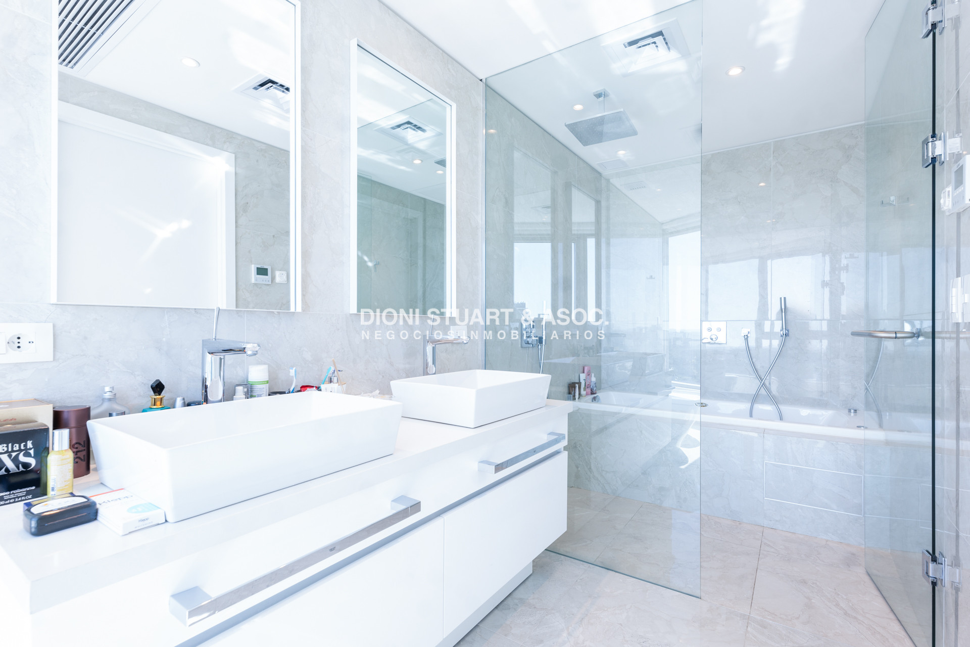 Apartamento ID.1122 - VENTA APARTAMENTO TRUMP TOWER - 2 SUITES + TOILETTE