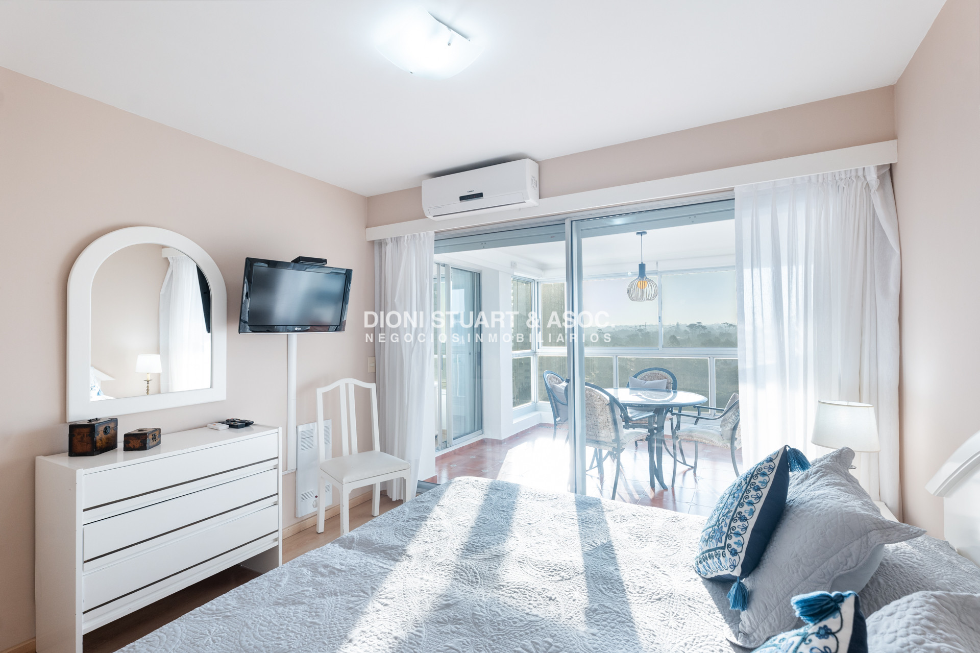 Apartamento ID.717 - Alquiler de Temporada - 2 Dormitorios y Dependencia - Complejo Lincoln Center - Todos Los Amenities