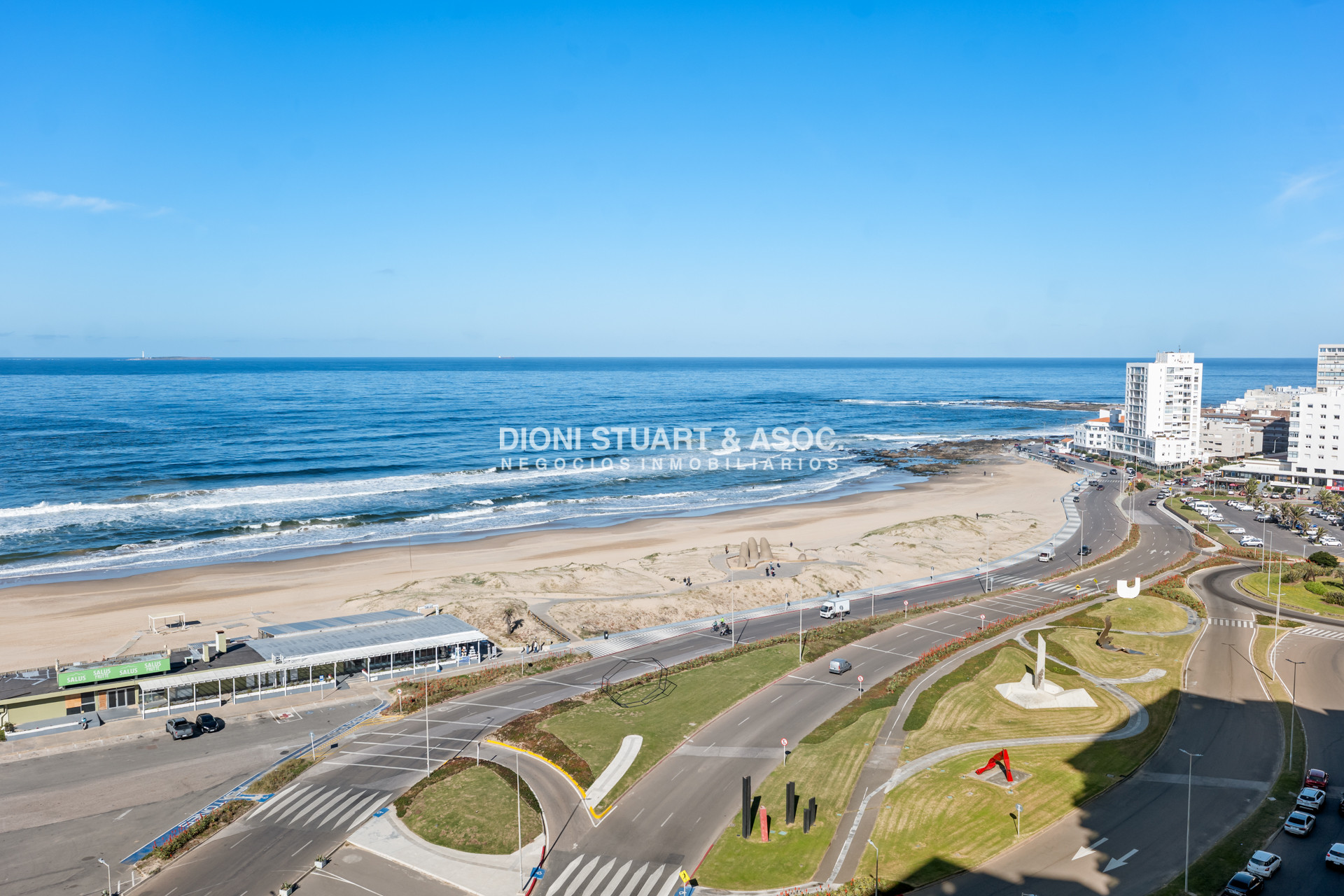 Apartamento ID.983 - IMPERIALE I EN VENTA - APARTAMENTO ESQUINERO - 3 DORM EN SUITE + DEP.