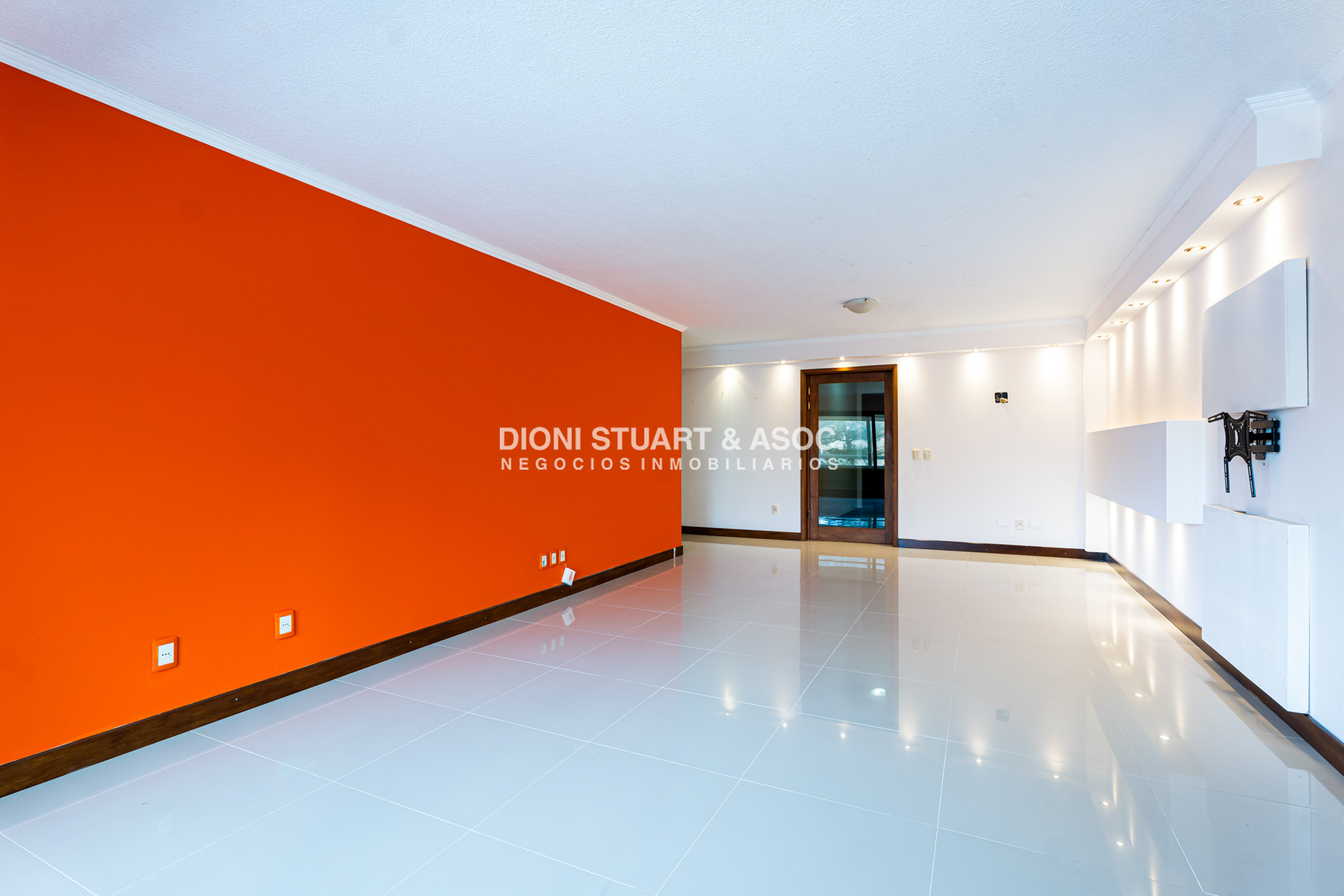 Apartamento ID.801 - Apartamento en venta - Oportunidad en Roosevelt - 1 Dormitorio reciclado - Torre Punta del Este
