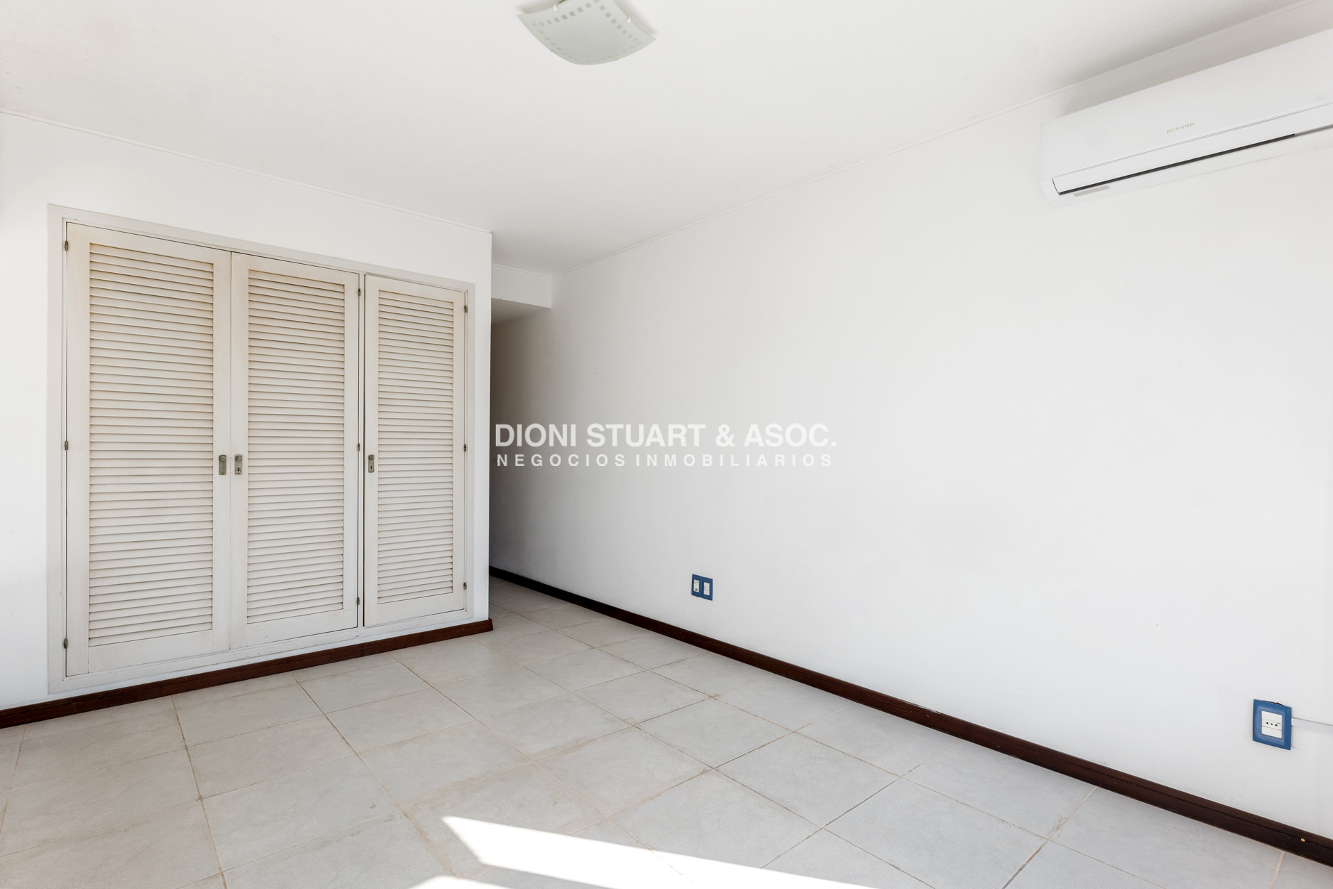 Apartamento ID.664 - Apartamento en Roosevelt - 3 Dormitorios y 3 Baños - Edificio Dormar - Punta del Este