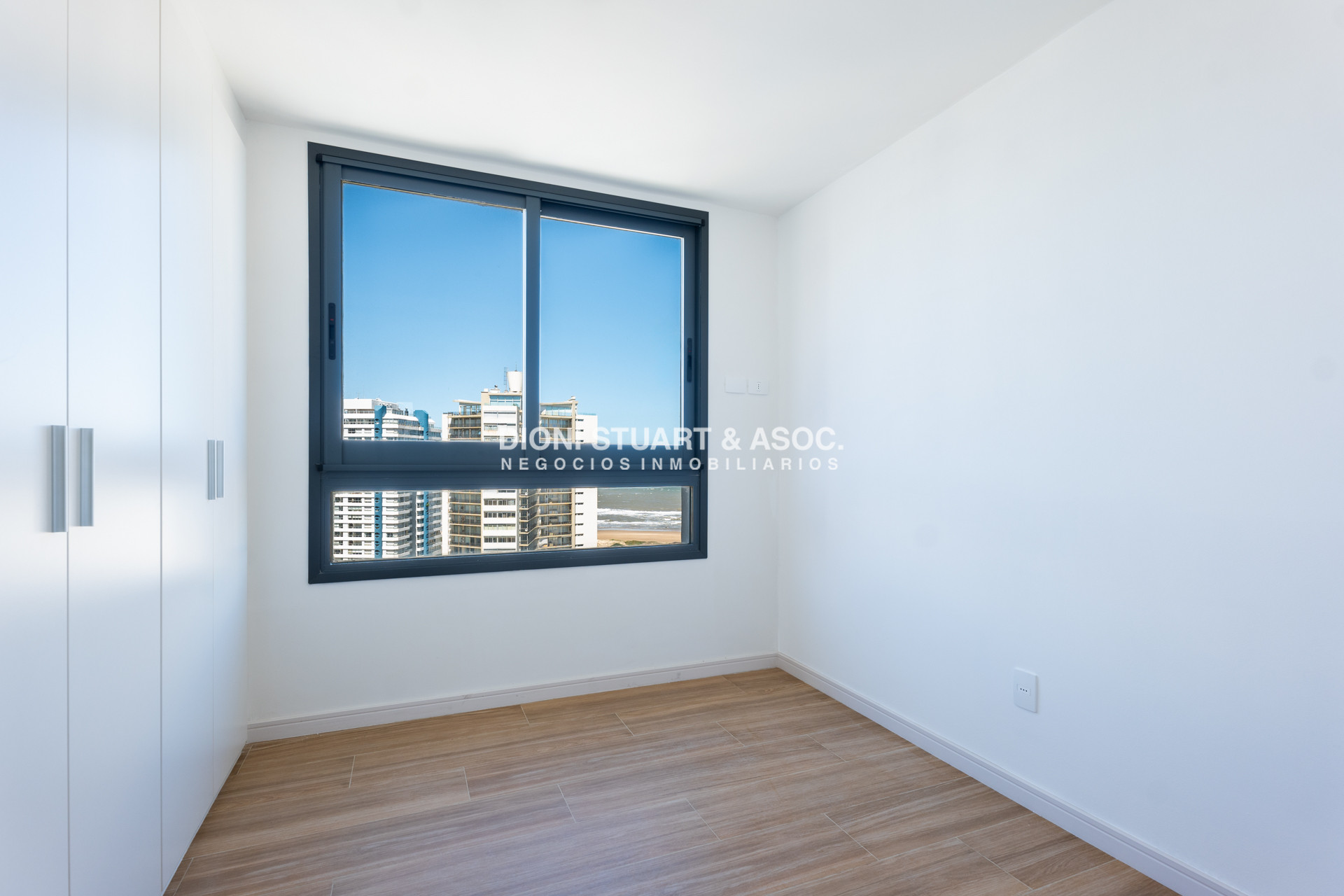 Apartamento ID.866 - APARTAMENTO A ESTRENAR EN PLAYA BRAVA PUNTA DEL ESTE - 2 DORMITORIOS - EDIF. SIGLO SOL II - BAJAS EXPENSAS