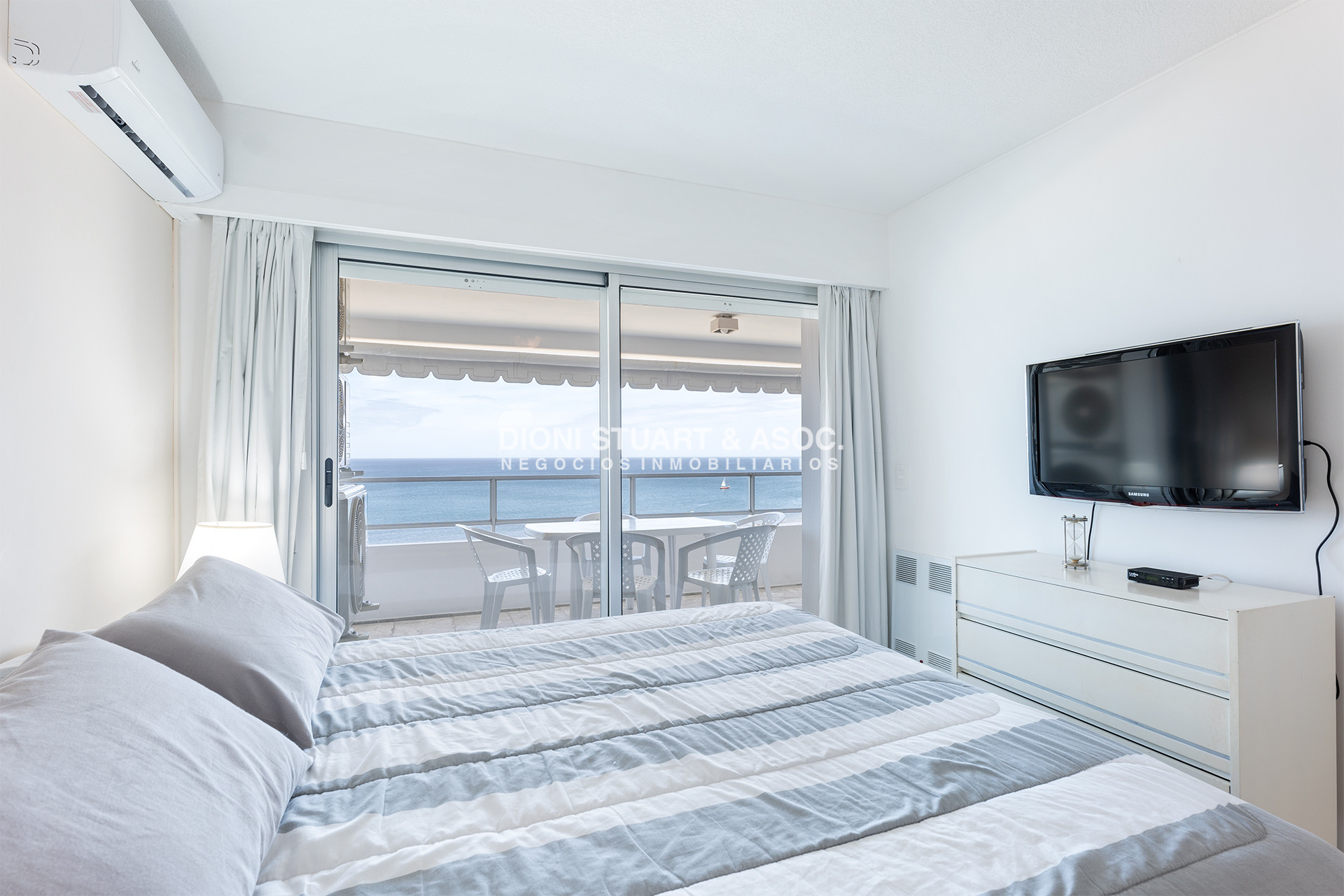 Apartamento ID.380 - APARTAMENTO EN ALQUILER DE VERANO 2 DORMITORIO Y MEDIO FRENTE AL MAR TODOS LOS AMENITIES TORRE WASHINGTON COMPLEJO LINCOLN CENTER