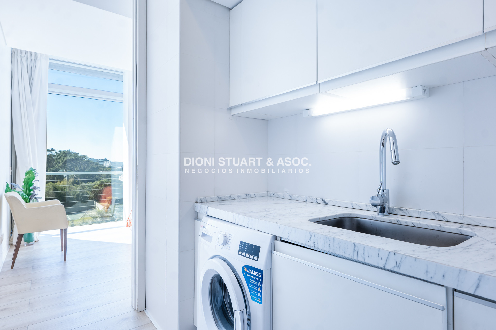 Apartamento ID.1073 - VENTA APARTAMENTO - EDIFICIO ACQUA - 4 SUITES + DEPENDENCIA