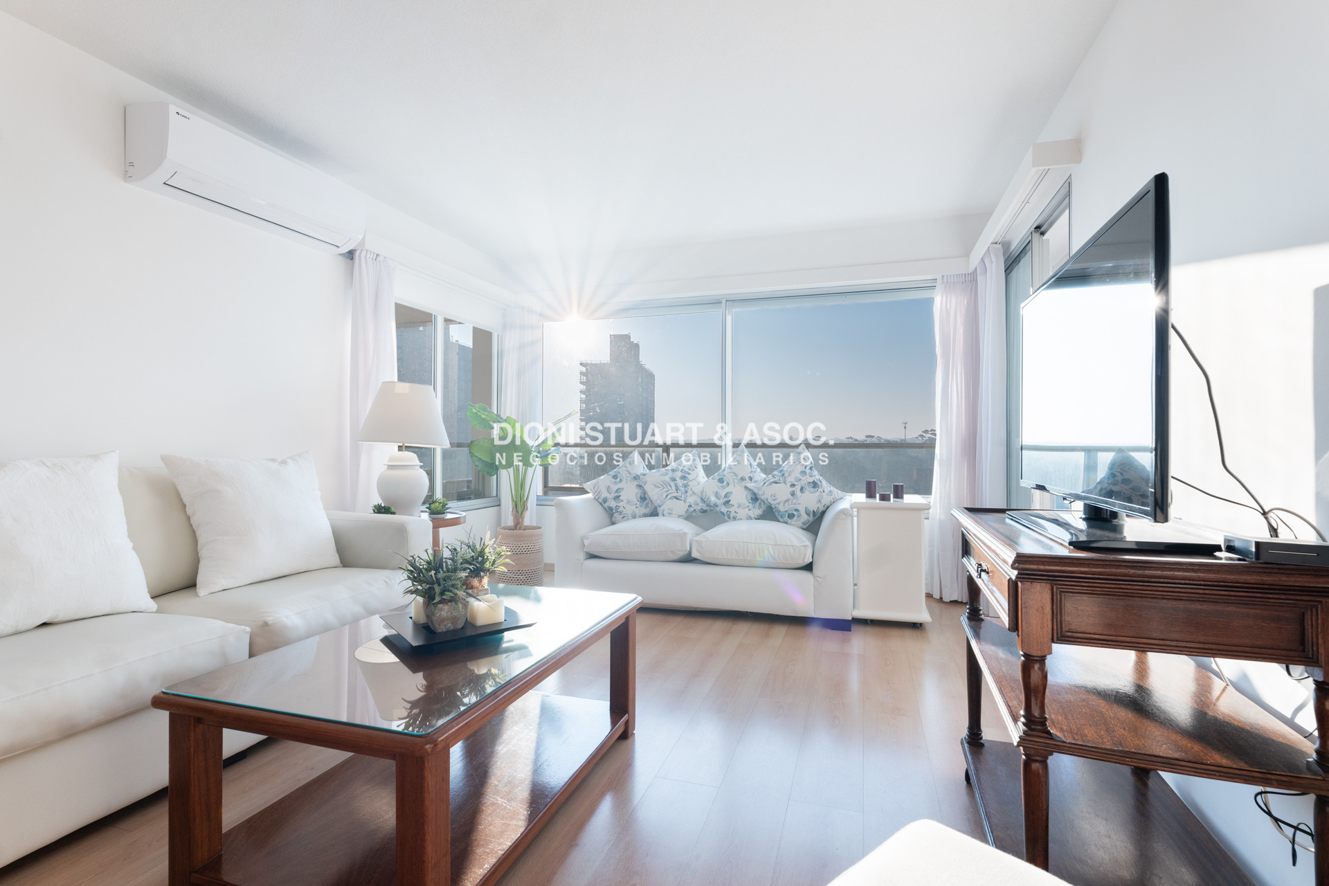 Apartamento ID.717 - Alquiler de Temporada - 2 Dormitorios y Dependencia - Complejo Lincoln Center - Todos Los Amenities