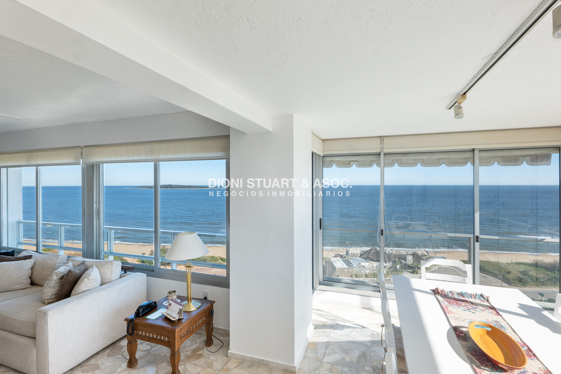 Apartamento ID.297 - APARTAMENTO EN ALQUILER DE 3 DORMITORIOS FRENTE AL MAR PLAYA MANSA TORRE WASHINGTON COMPLEJO LINCOLN CENTER