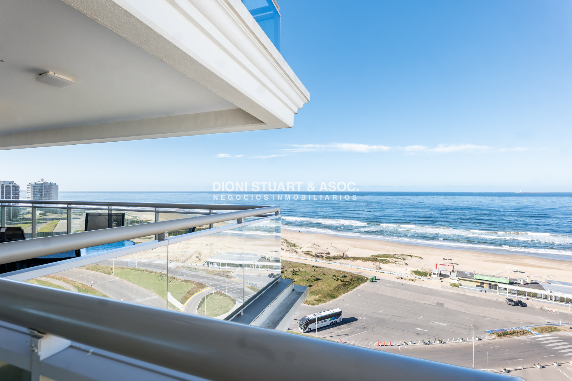 Apartamento ID.983 - IMPERIALE I EN VENTA - APARTAMENTO ESQUINERO - 3 DORM EN SUITE + DEP.