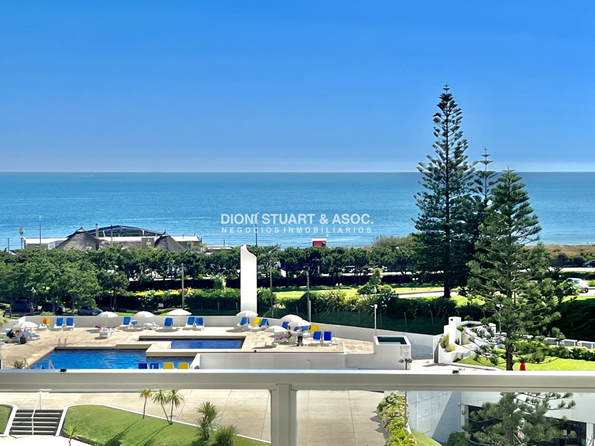 Apartamento ID.399 - Apartamento en Venta en Playa Mansa - Complejo Lincoln Center - Todos Los Amenities - 2 Dorm 
