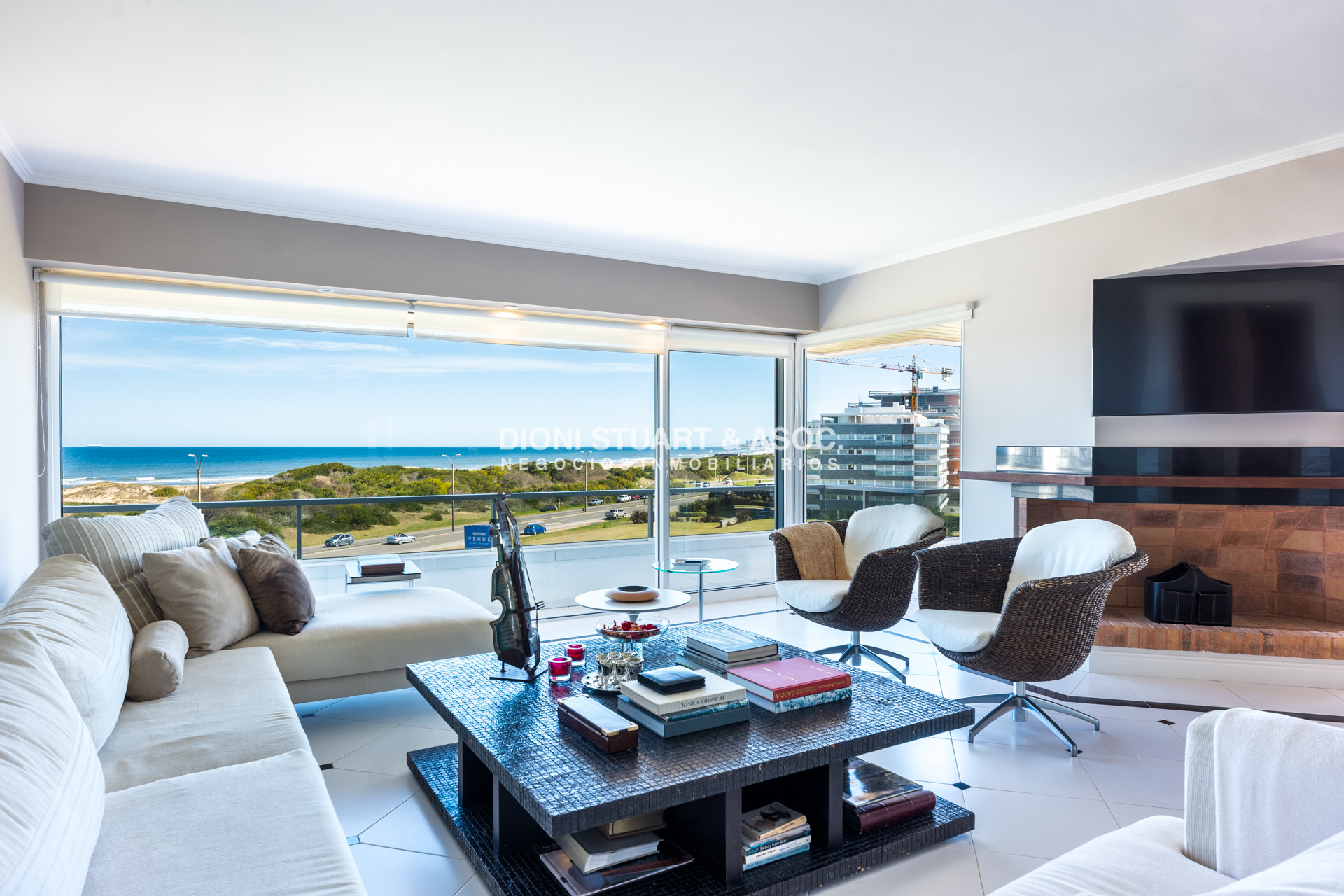Apartamento ID.757 - PENT HOUSE EN VENTA PRIMERA LINEA BRAVA - EDIF. AGUAS AZULES - 5 DORM EN SUITE