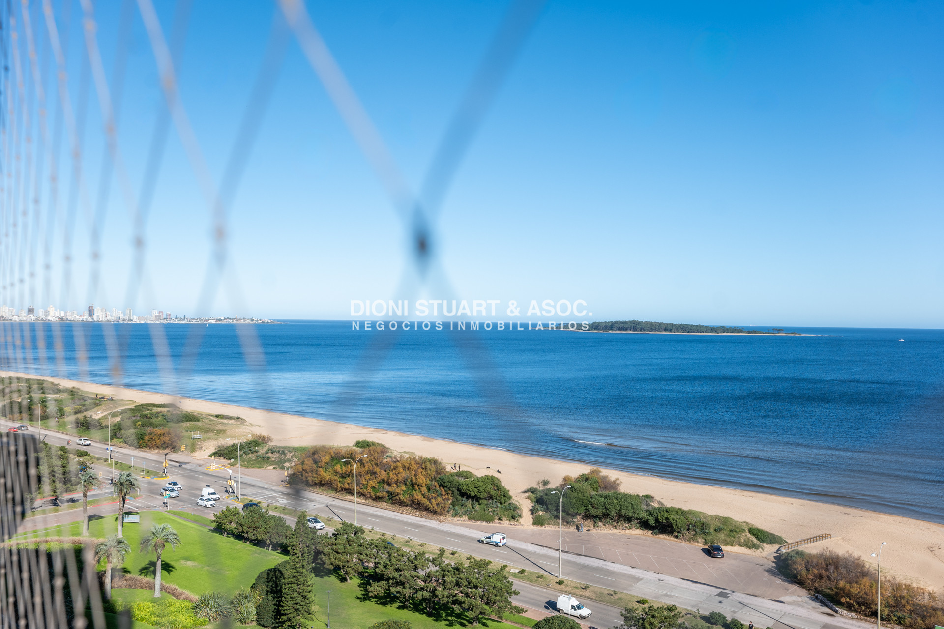 Apartamento ID.690 - APARTAMENTO DE 3 DORMITORIOS FRENTE AL MAR EN ALQUILER COMPLEJO LINCOLN CENTER TORRE WASHINGTON