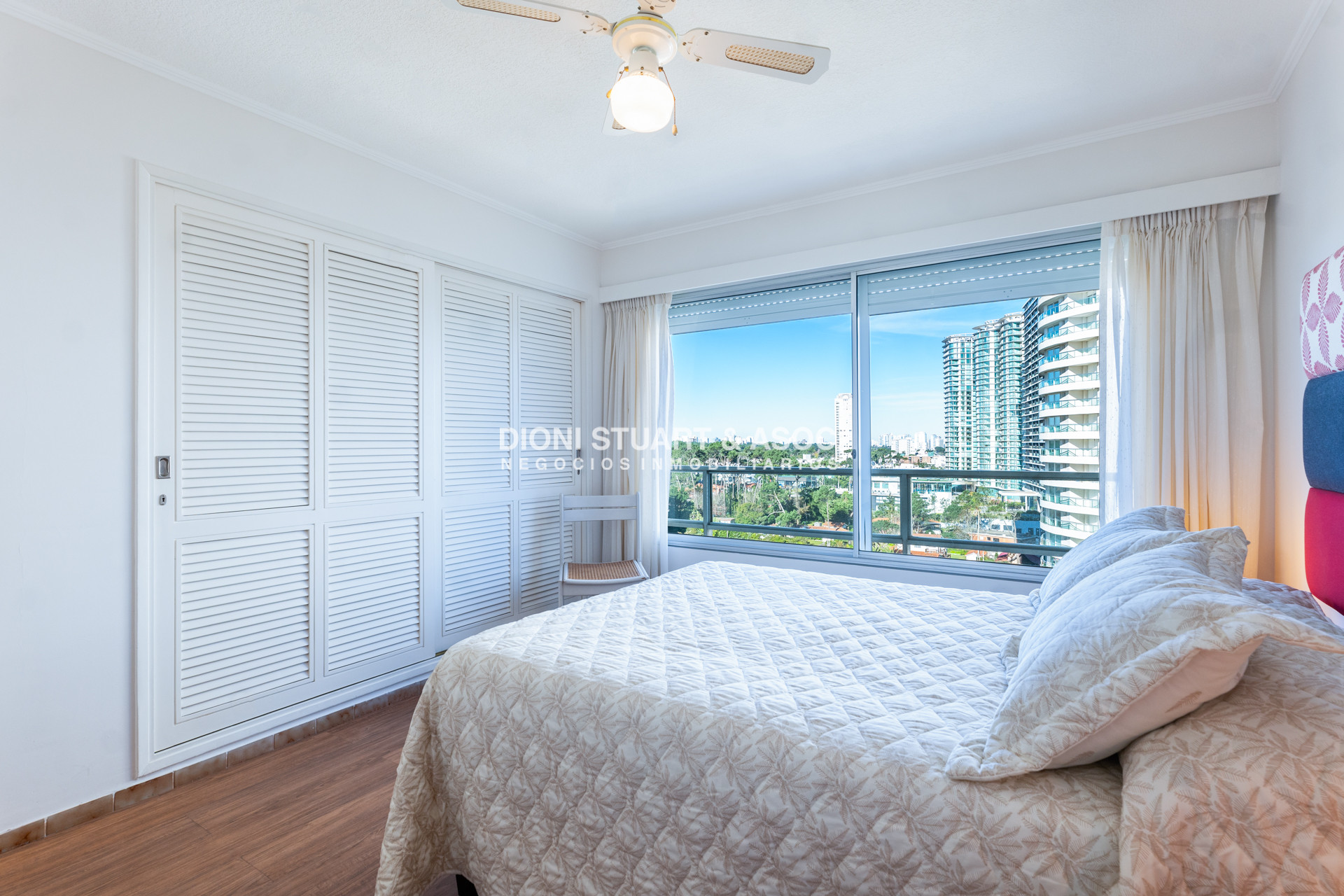 Apartamento ID.973 - ALQUILER INVERNAL APARTAMENTO DE 3 DORMITORIOS FRENTE AL MAR TODOS LOS AMENITIES COMPLEJO LINCOLN CENTER