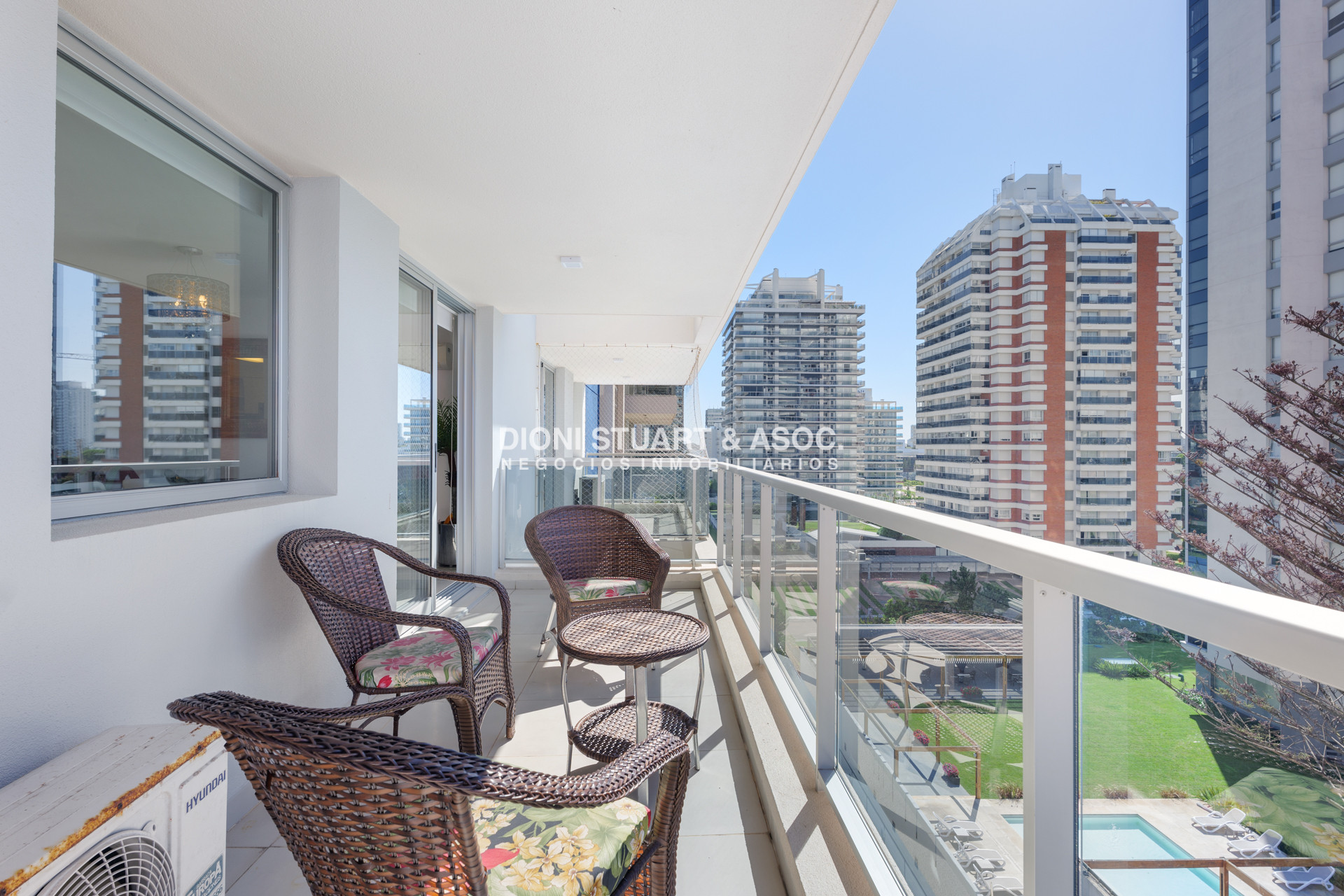 Apartamento ID.516 - APARTAMENTO EN VENTA EN PUNTA DEL ESTE - 2 DORMITORIOS - MODERNO - CERCA DEL MAR - EDIFICIO ARENAS DEL MAR