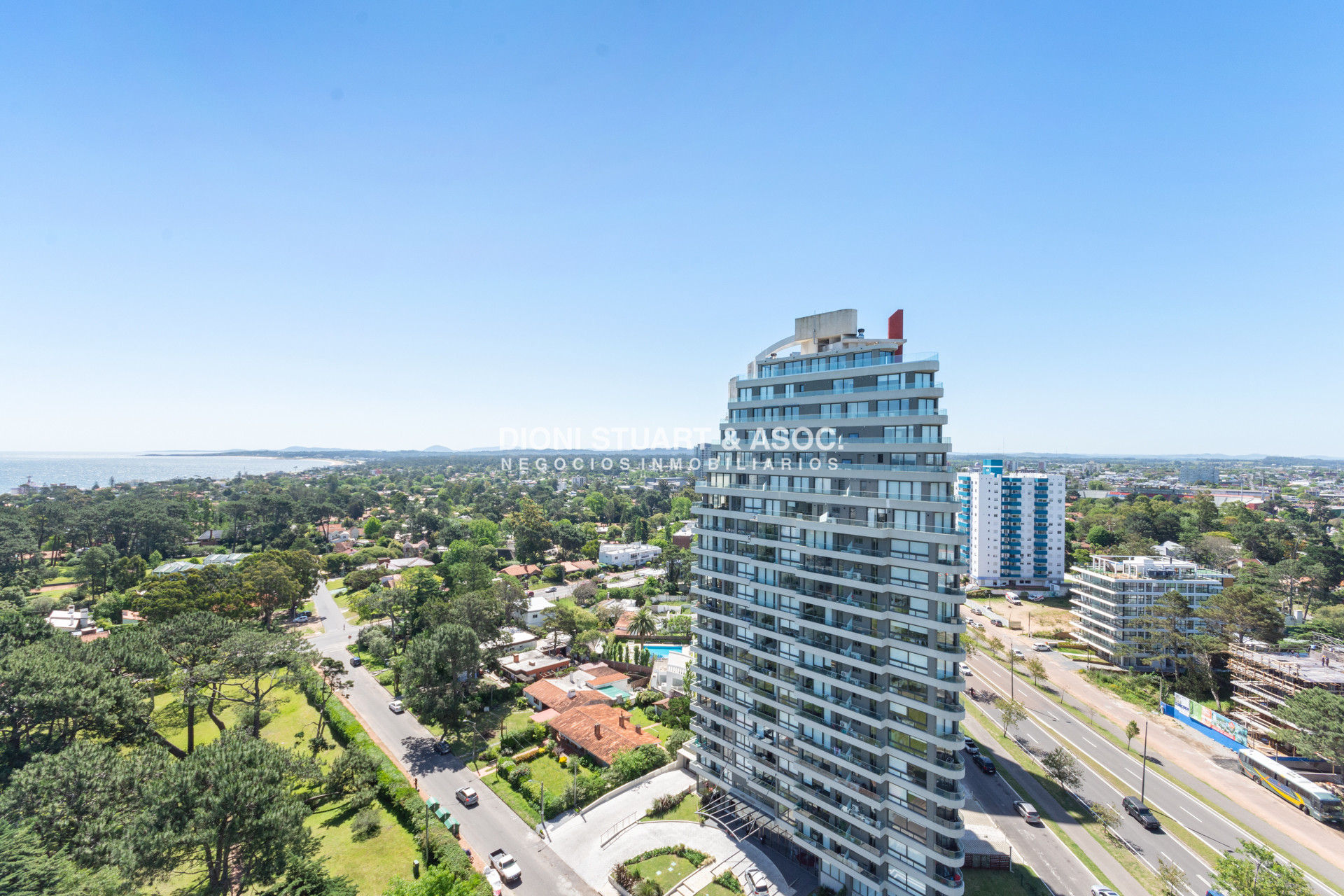 Apartamento ID.579 - Parquemar Roosevelt - Piso alto - 2 Dorm 