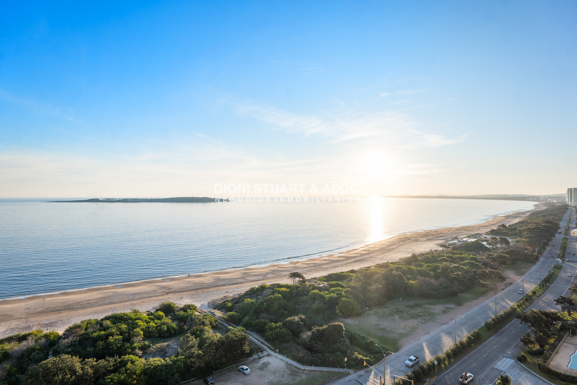 Apartamento ID.1055 - VENTA APARTAMENTO 6 DORMITORIOS - TEQUENDAMA I - PENT HOUSE DUPLEX - PLAYA MANSA 