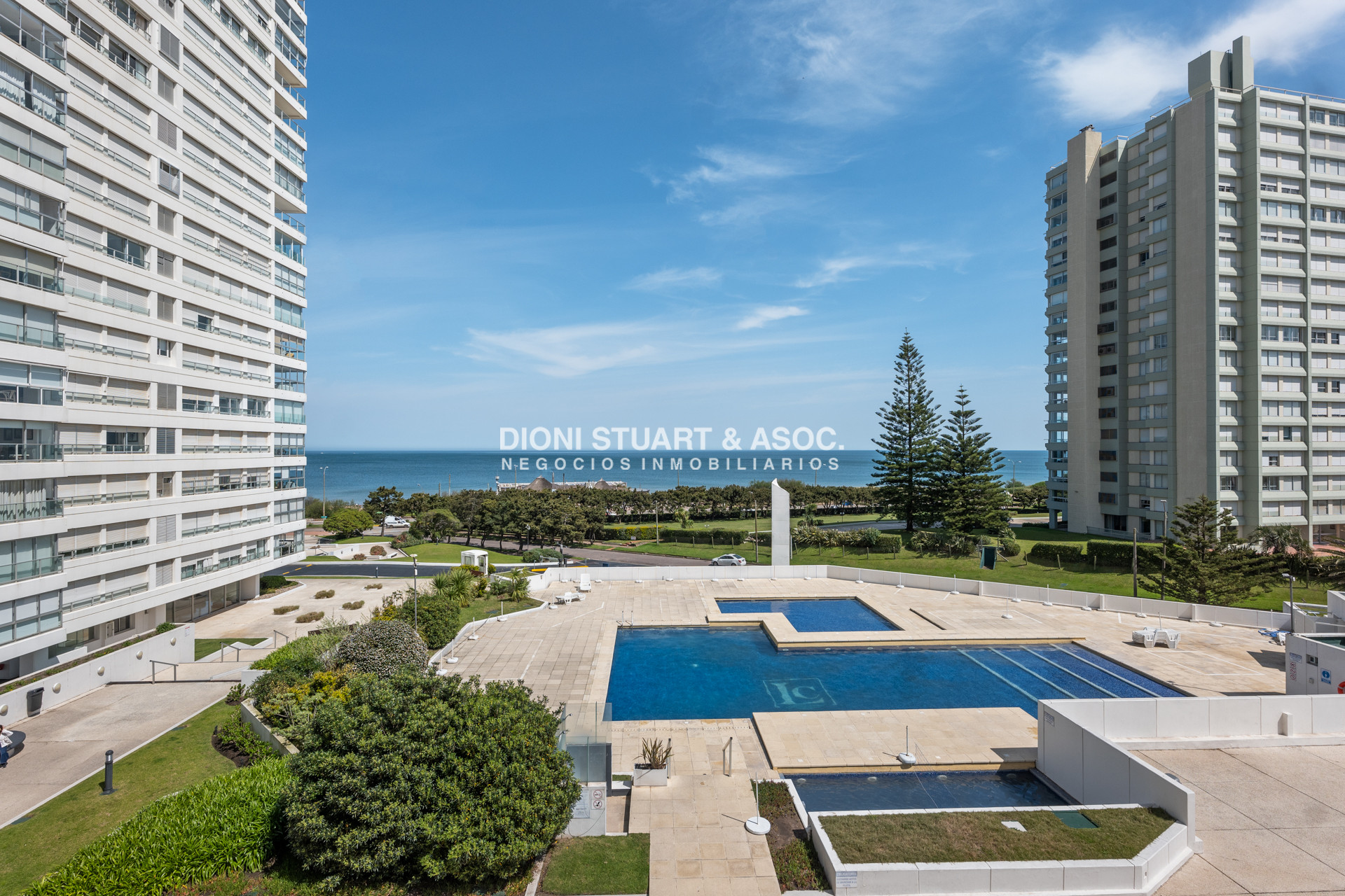 Apartamento ID.768 - DEPARTAMENTO EN VENTA FRENTE AL MAR EN TORRE JEFFERSON - 3 DORMITORIOS + DEPENDENCIA -  RECICLADO - COMPLEJO LINCOLN CENTER
