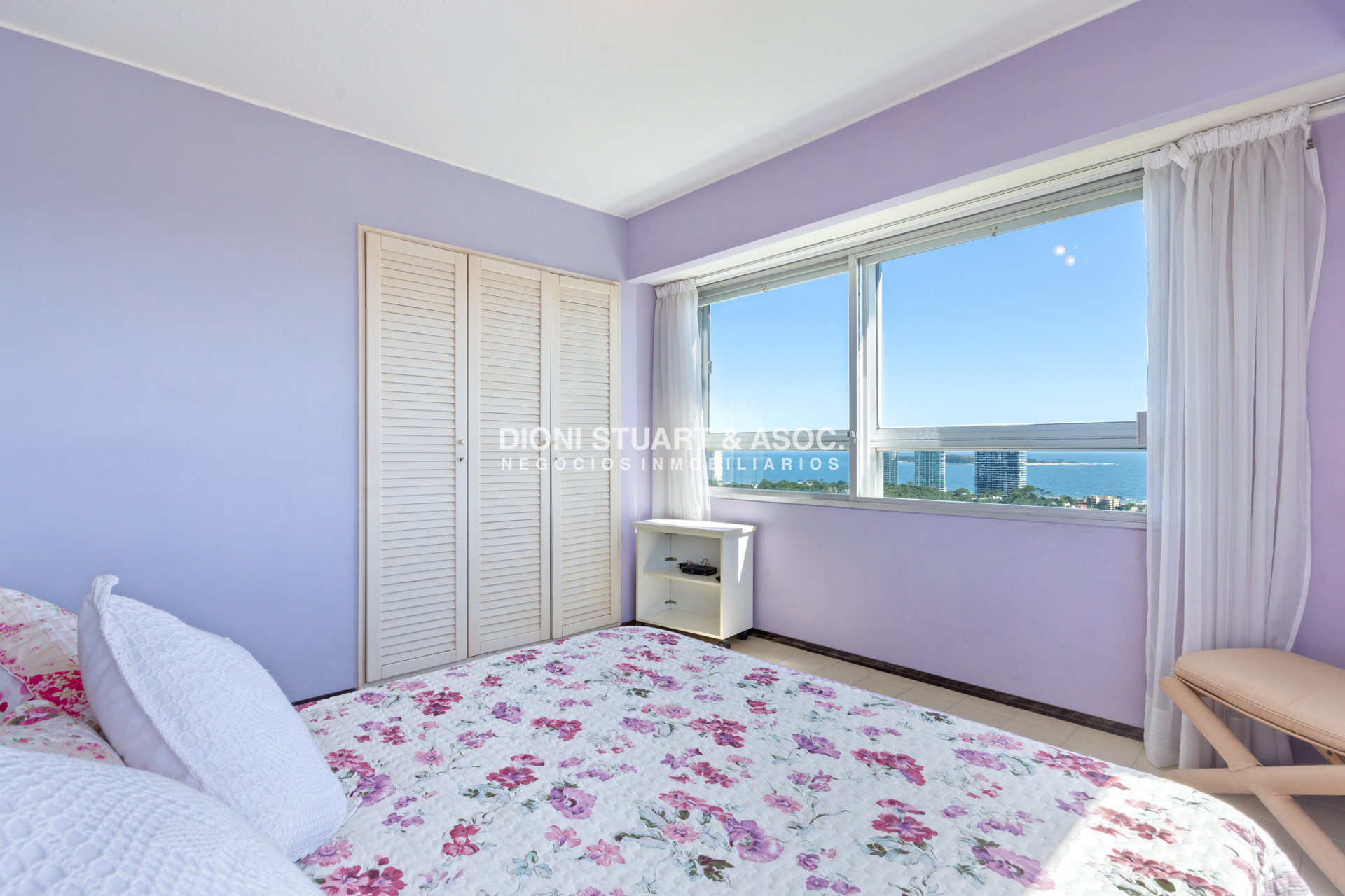Apartamento ID.579 - Parquemar Roosevelt - Piso alto - 2 Dorm 
