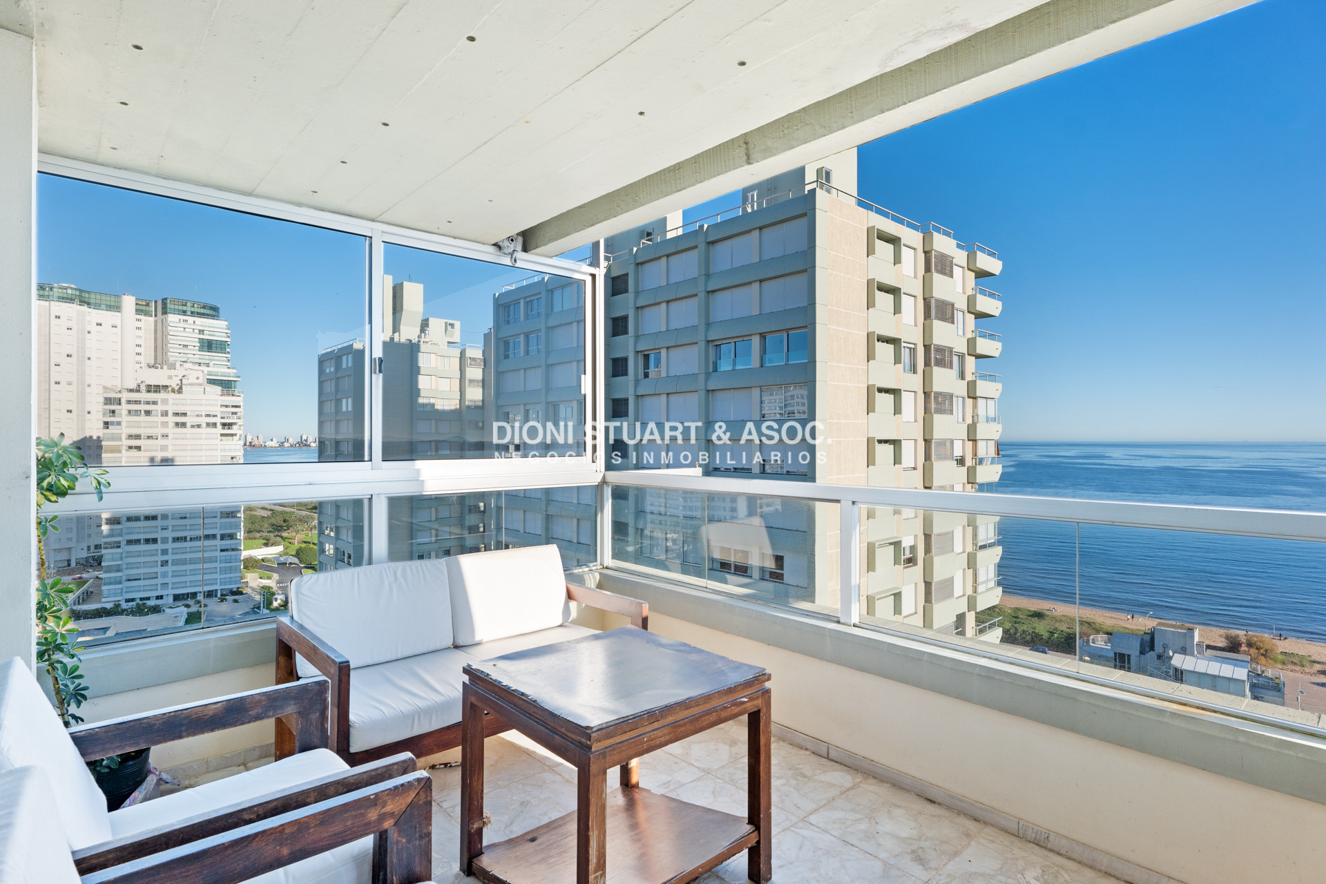 Apartamento ID.687 - Alquiler de Temporada - Edificio Fragata - Frente al Mar - 3 Dormitorios - Todos los Amenities