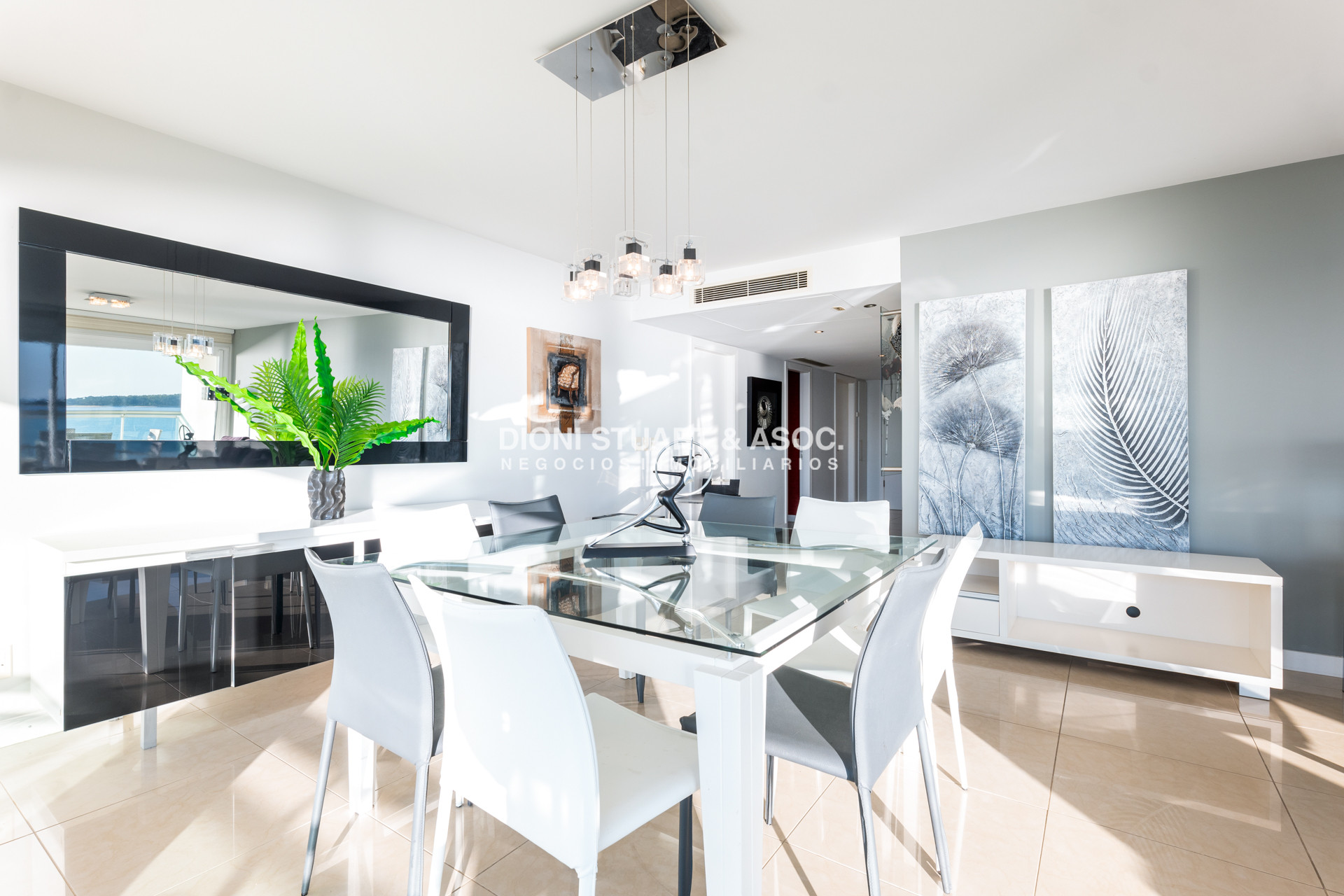 Apartamento ID.815 - Aquarela Esquinero En Venta - 3 Suites + dep - La mejor orientación