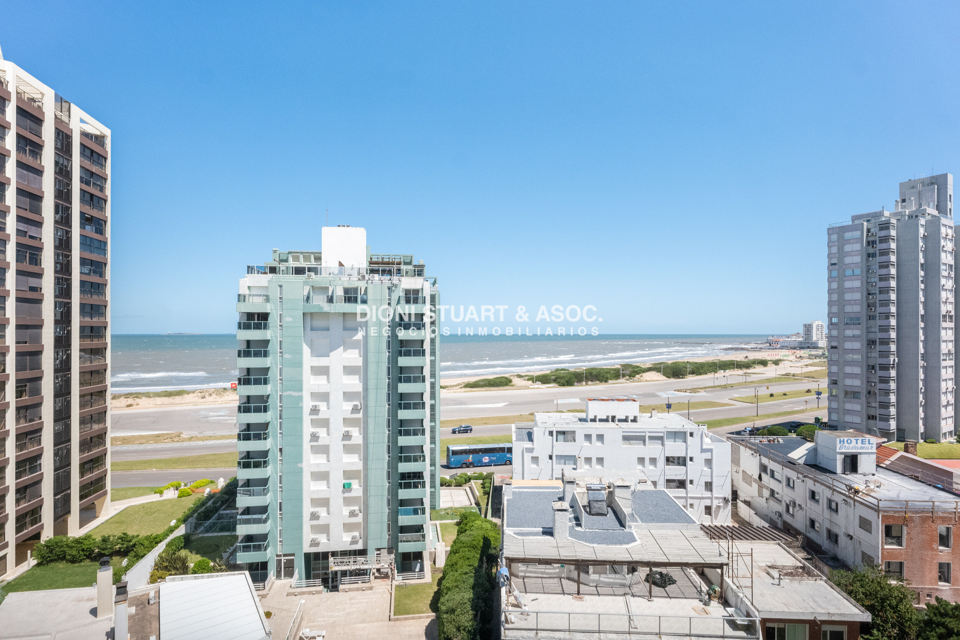 Apartamento ID.868 - APARTAMENTO A ESTRENAR EN PLAYA BRAVA PUNTA DEL ESTE - 2 DORMITORIOS - EDIF. SIGLO SOL II - BAJAS EXPENSAS