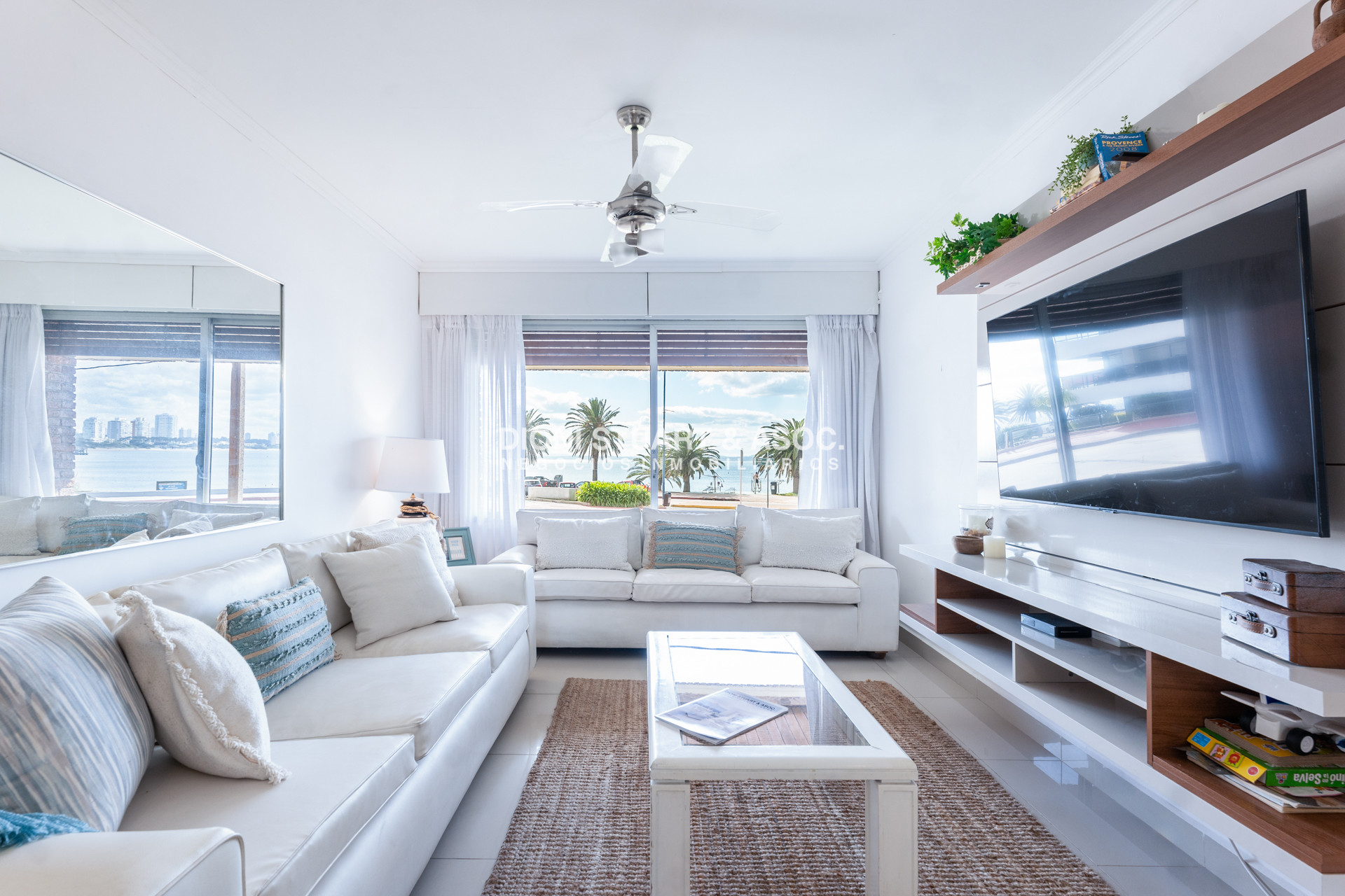 Apartamento ID.1124 - VENTA APRTAMENTO 3 DORMITORIOS PLAYA MANSA - EDIFICIO CIVITAVECCHIA