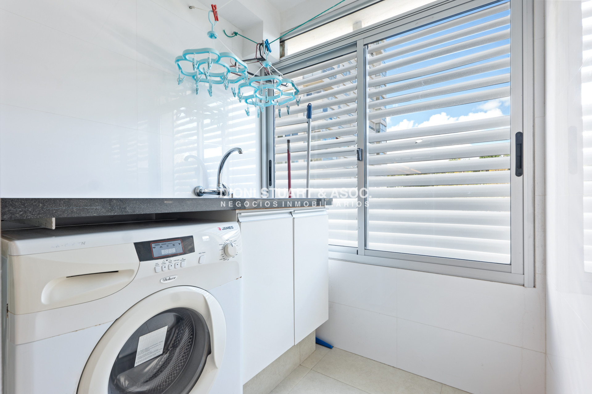 Apartamento ID.129 - Apartamento en Venta - 2 Dormitorios y Servicio -  Complejo Lincoln Center - Todo Reciclado