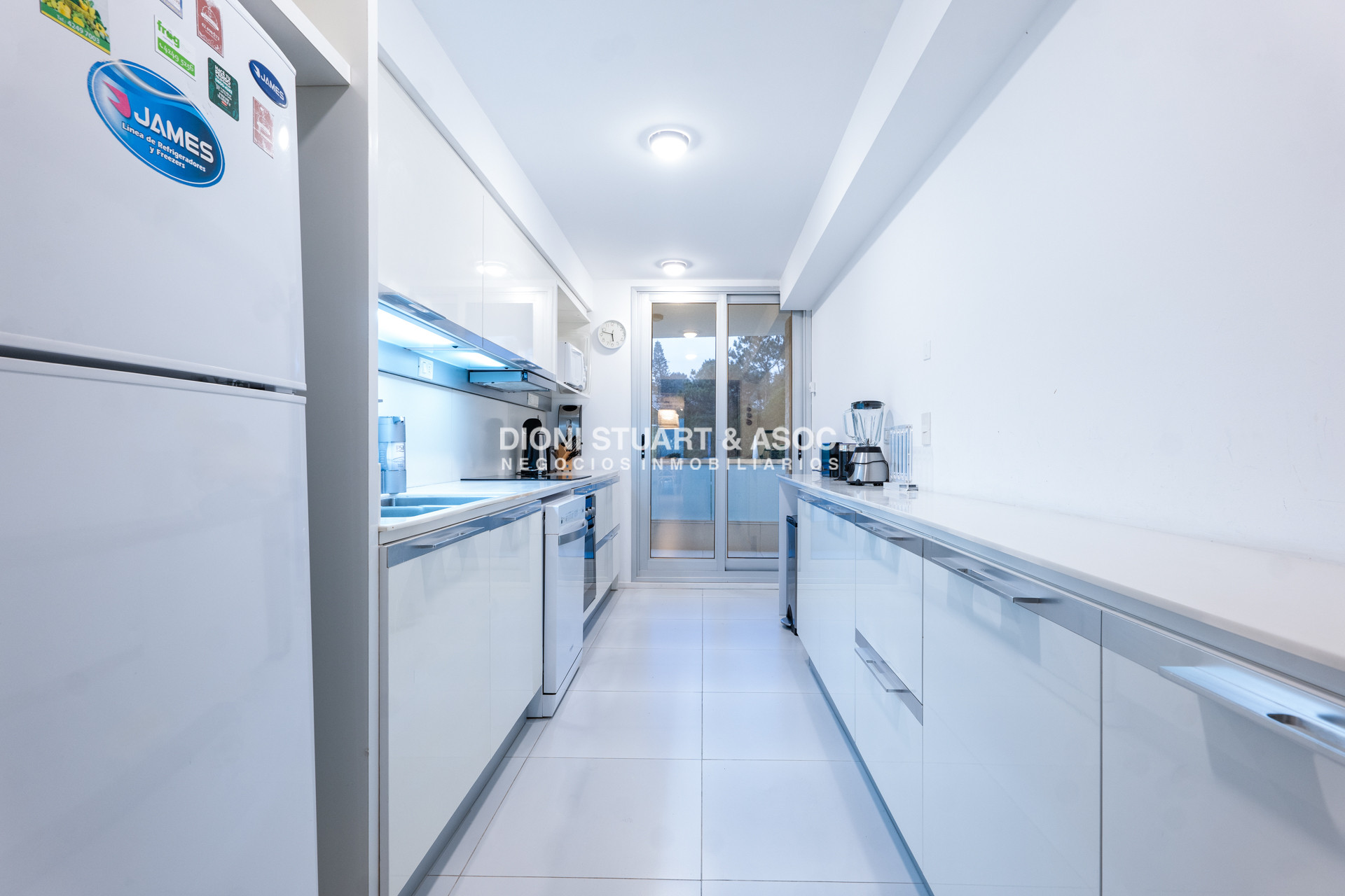 Apartamento ID.1022 - APARTAMENTO EN VENTA - LUMIERE - 3 DORMITORIOS EN SUITE + DEP. SERV - PLAYA MANSA