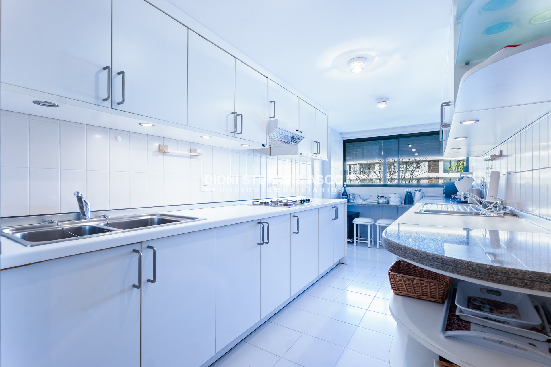 Apartamento ID.1052 - VENTA APARTAMENTO EN PORTOFINO - 3 DORMITORIOS EN SUITE - BARBACOA PROPIA - PUERTO PUNTA DEL ESTE