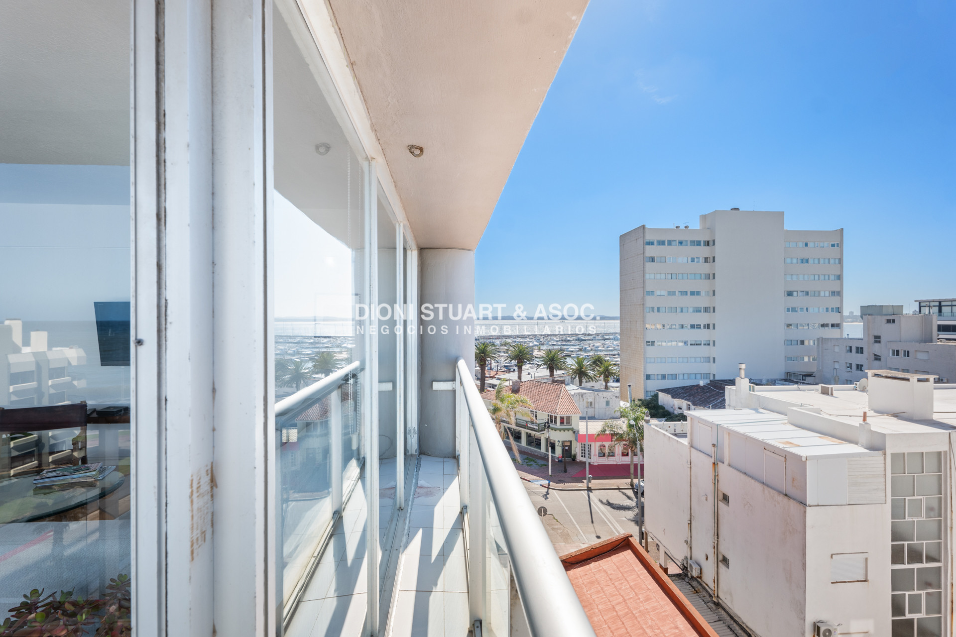 Apartamento ID.753 - Torre Plaza - 2 Dormitorios Reciclado - Peninsula