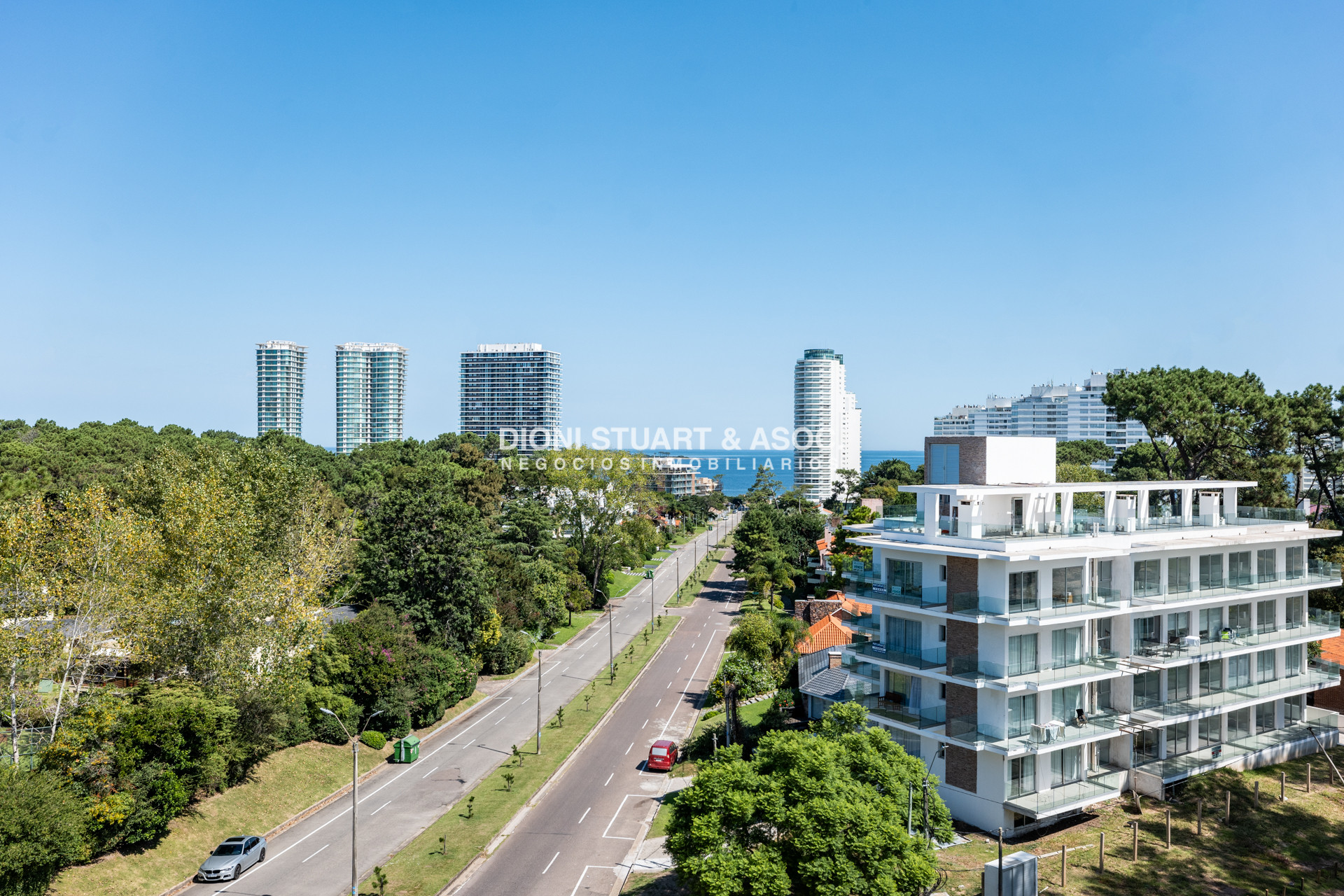 Apartamento ID.925 - DEPARTAMENTO PENT HOUSE EN VENTA - 3 DORM Y DEP. - PARRILLERO - PLAYA MANSA