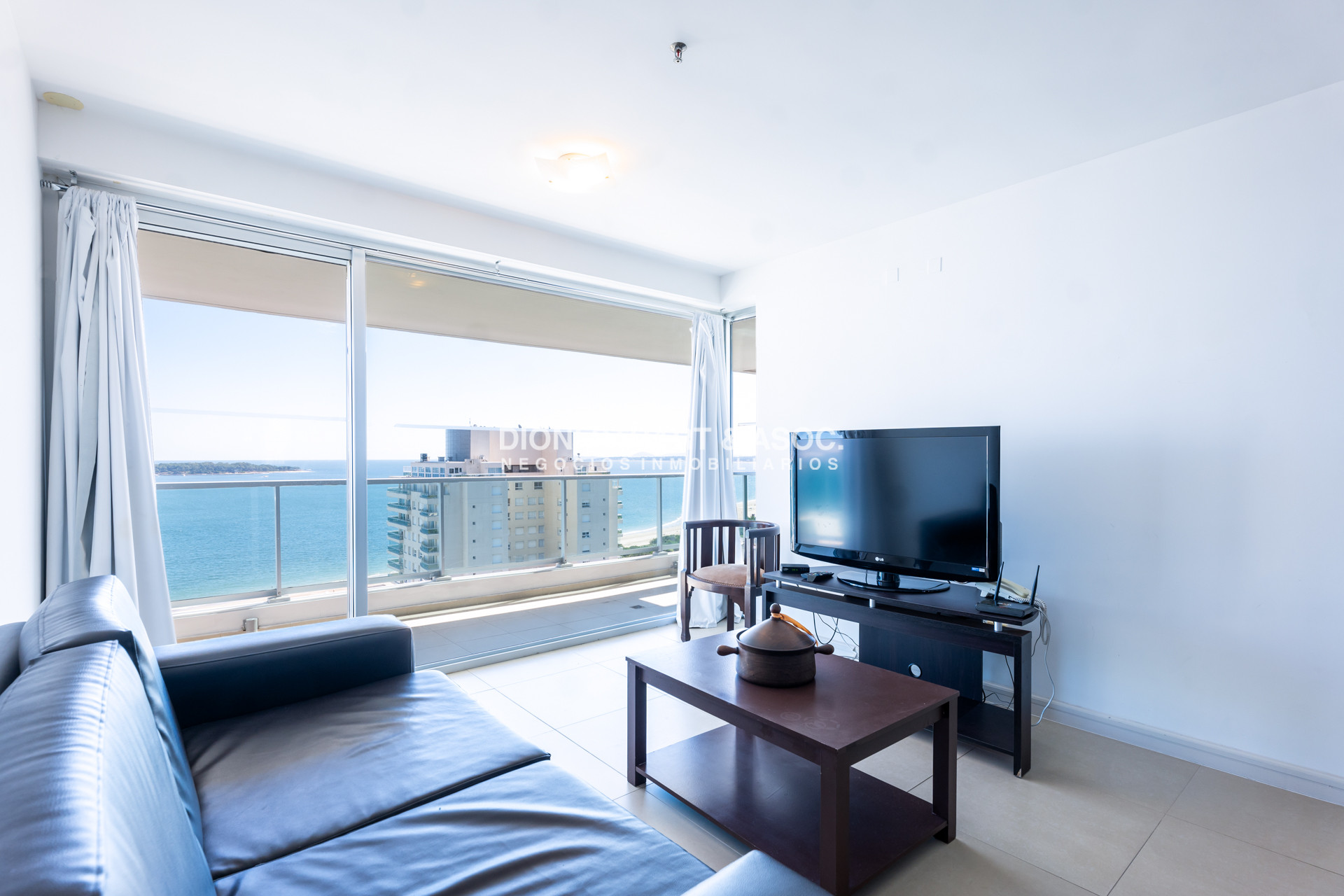 Apartamento ID.937 - GALA TOWER DEPARTAMENTO EN VENTA EN PLAYA MANSA 2 DORMITORIOS CON PARRILLERO INCREIBLE VISTA AL MAR