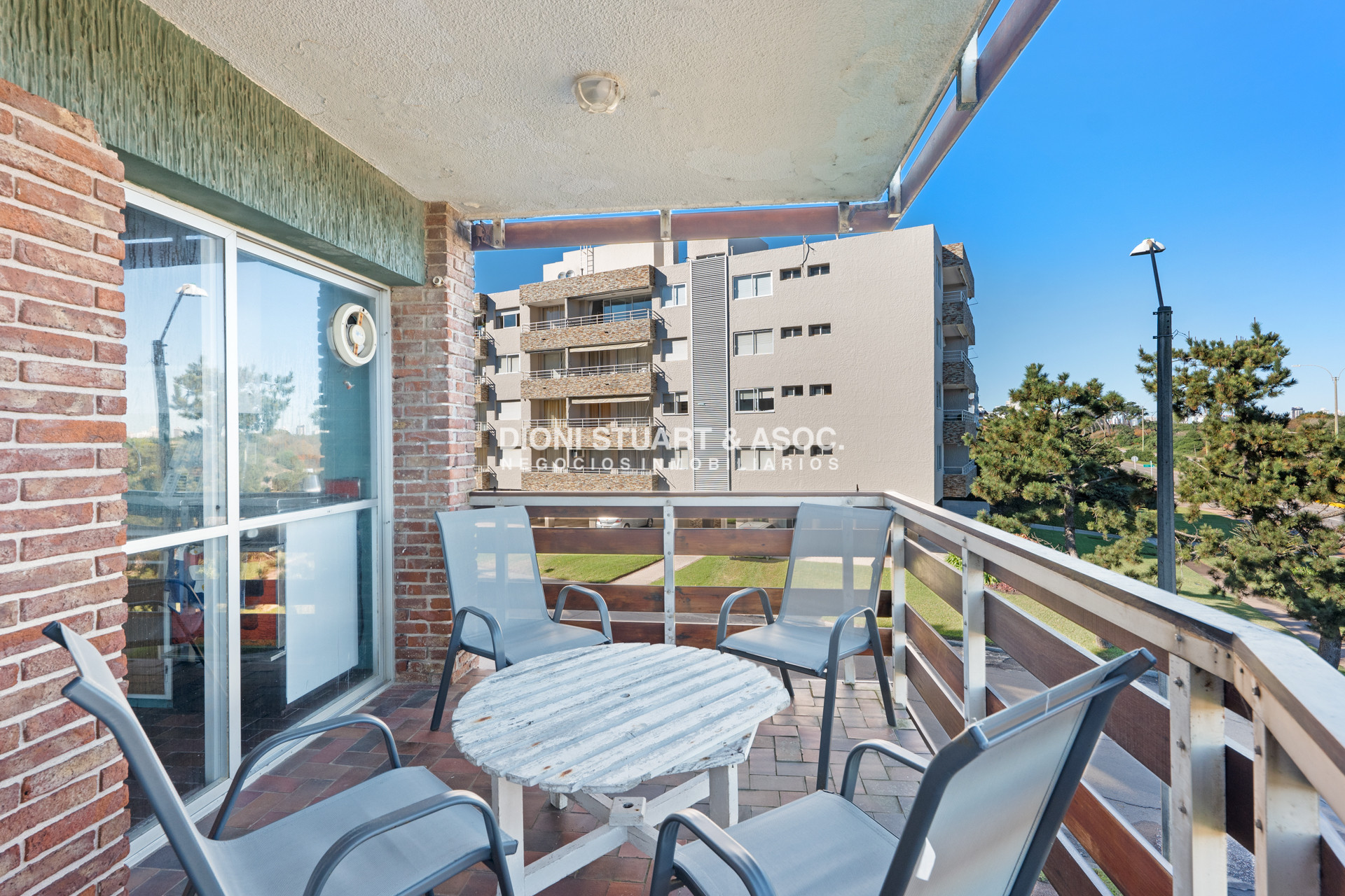 Apartamento ID.688 - Apartamento en Oportunidad Frente al Mar - Euromar - 3 Dormitorios