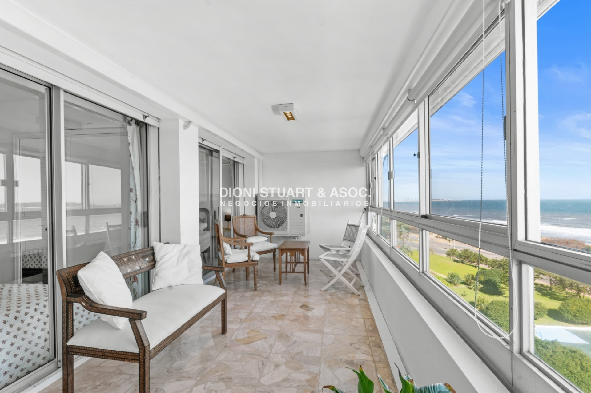 Apartamento ID.29 - 2 DORMITORIOS Y MEDIO APARTAMENTO EN ALQUILER DE VERANO FRENTE AL MAR TODOS LOS AMENITIES COMPLEJO LINCOLN CENTER