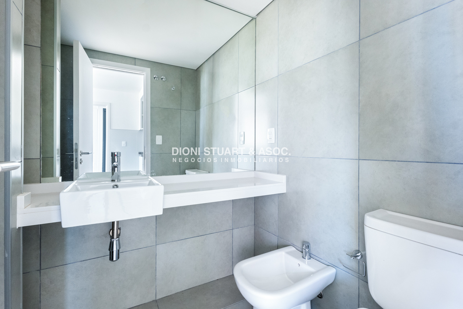 Apartamento ID.871 - APARTAMENTO A ESTRENAR EN PLAYA BRAVA PUNTA DEL ESTE - 1 DORMITORIO - EDIF. SIGLO SOL II - BAJAS EXPENSAS
