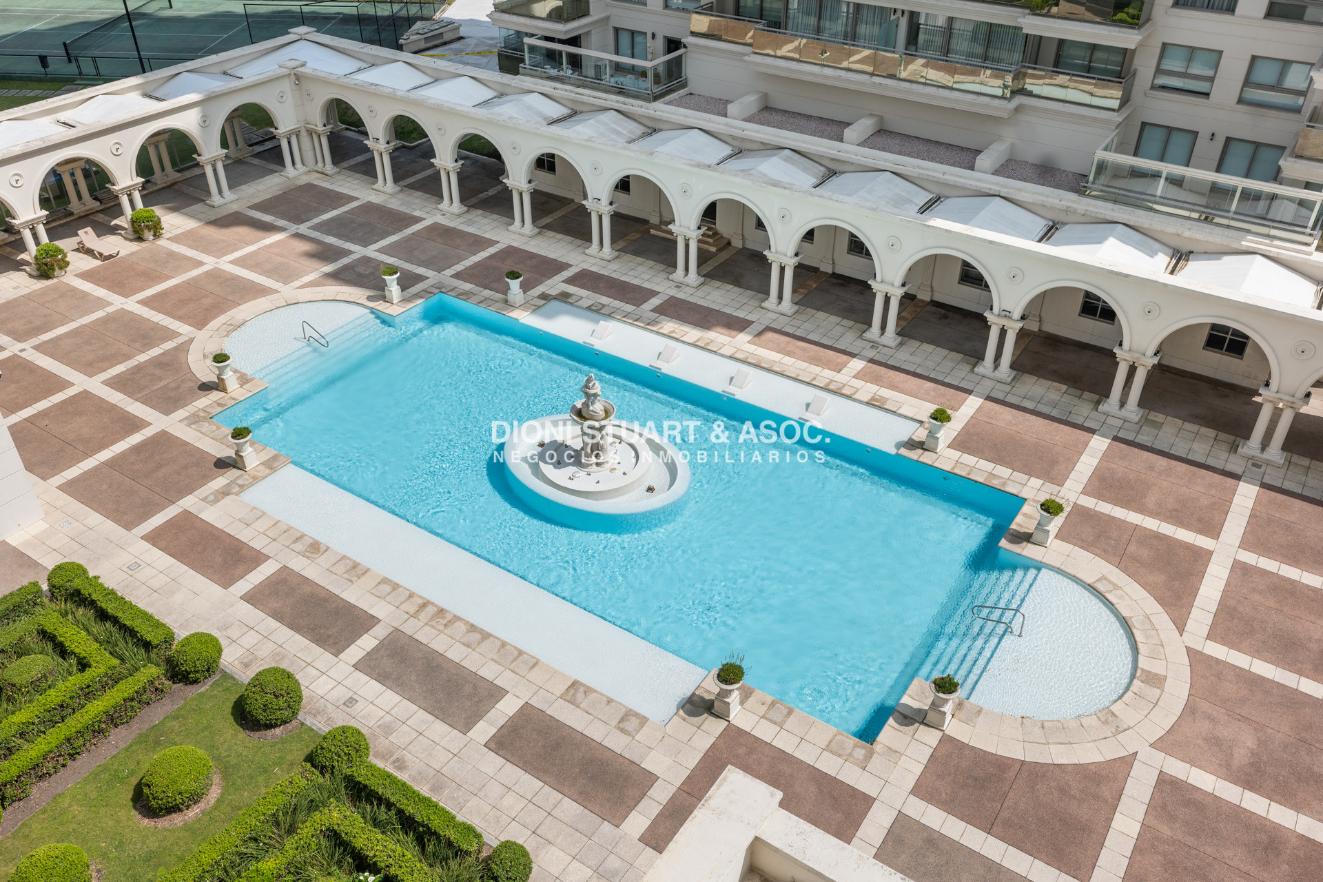 Apartamento ID.770 - IMPERIALE I DEPARTAMENTO EN VENTA - 3 DORMITORIOS EN SUITE + DEP. - ESQUINERO A PUNTA DEL ESTE