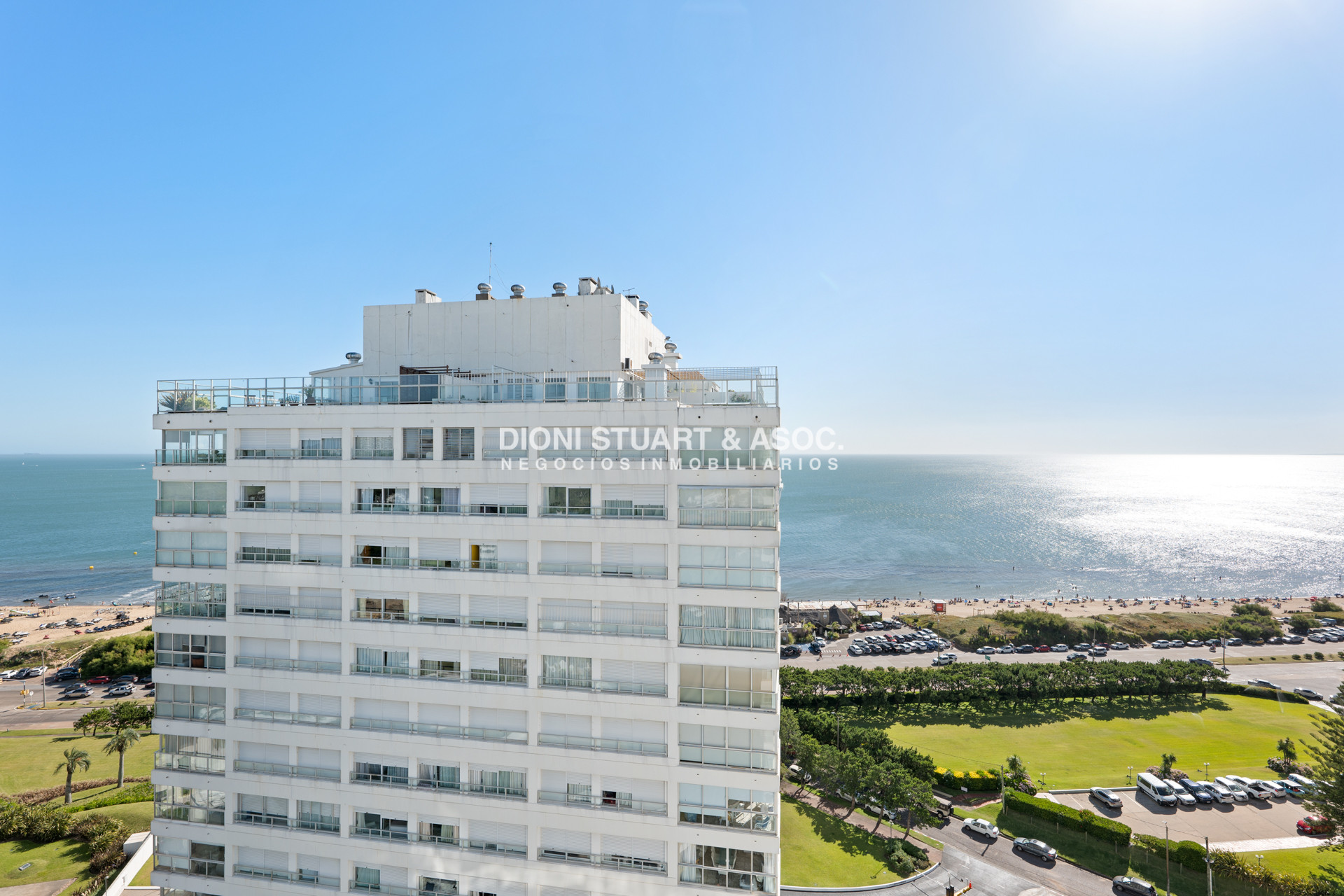Apartamento ID.149 - Apartamento en Venta - Torre Jefferson - 3 Dormitorios + Dep. - Complejo Lincoln Center - Playa Mansa