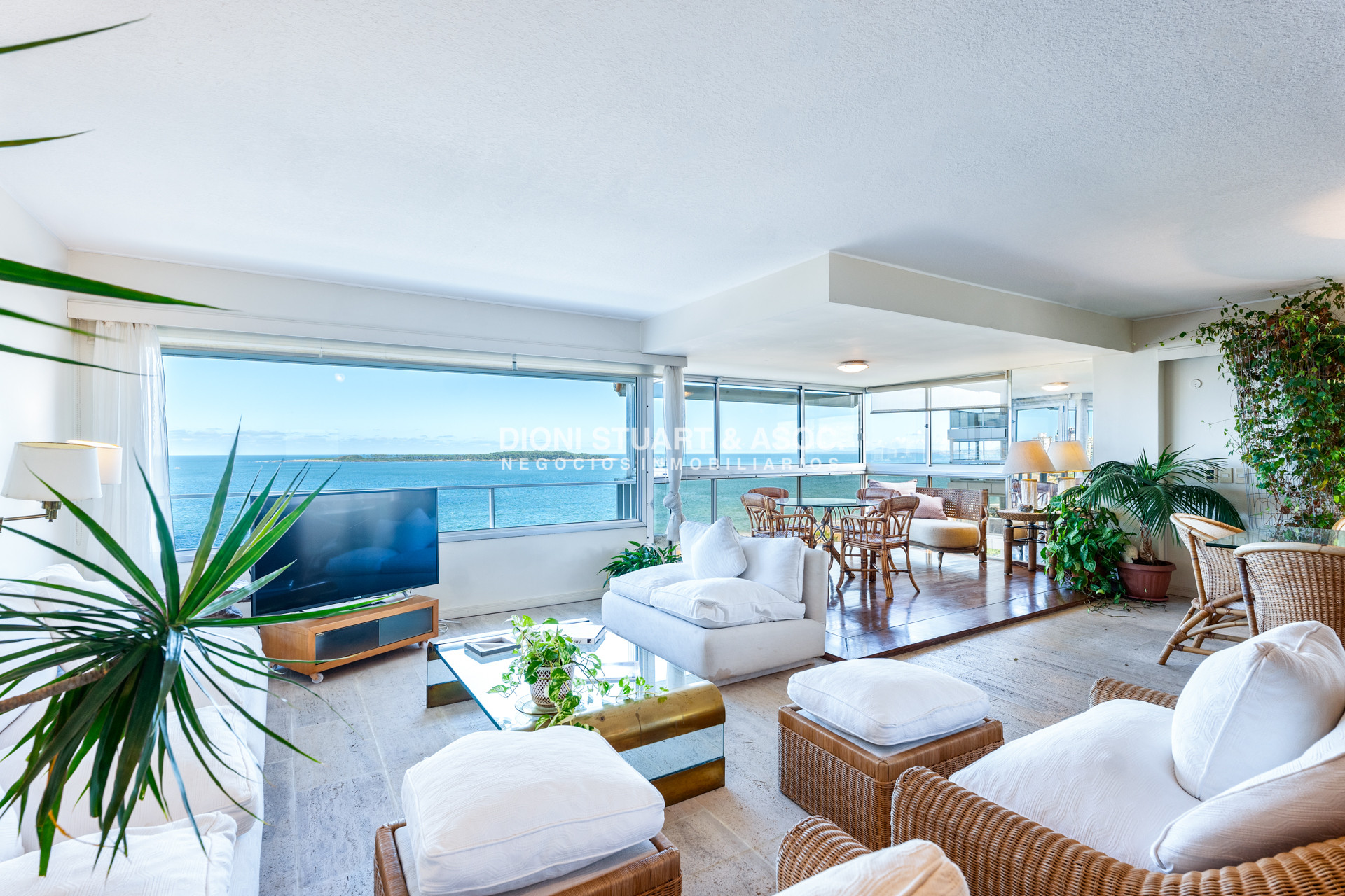 Apartamento ID.936 - DEPARTAMENTO EN VENTA EN TUNQUELEN II RECICLADO - 3 DORMITORIOS + DEP. SERV.