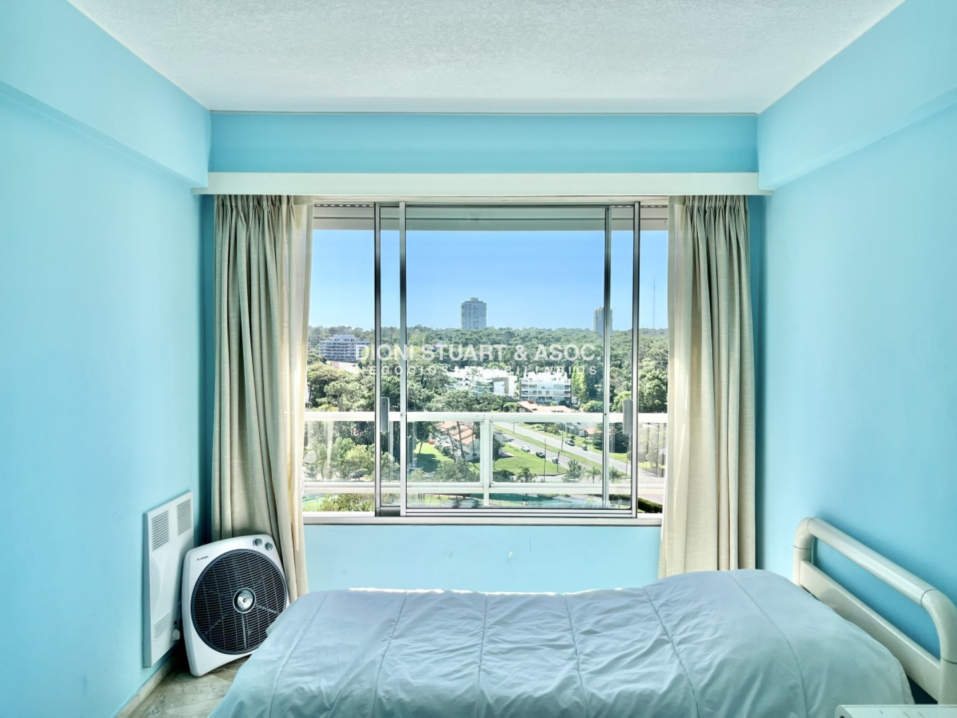 Apartamento ID.121 - OPORTUNIDAD EN VENTA - FRENTE AL MAR -  2 DORM Y MEDIO - COMPLEJO LINCOLN CENTER - TORRE WASHINGTON