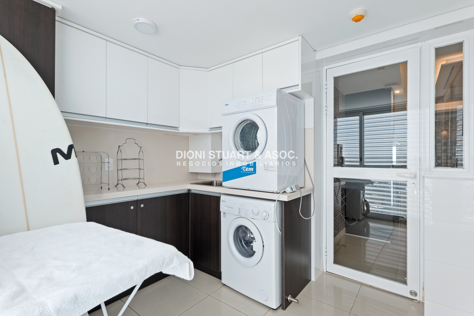 Apartamento ID.651 - Edificio Aquarela  - 2 Dormitorios en Suite + Dependencia