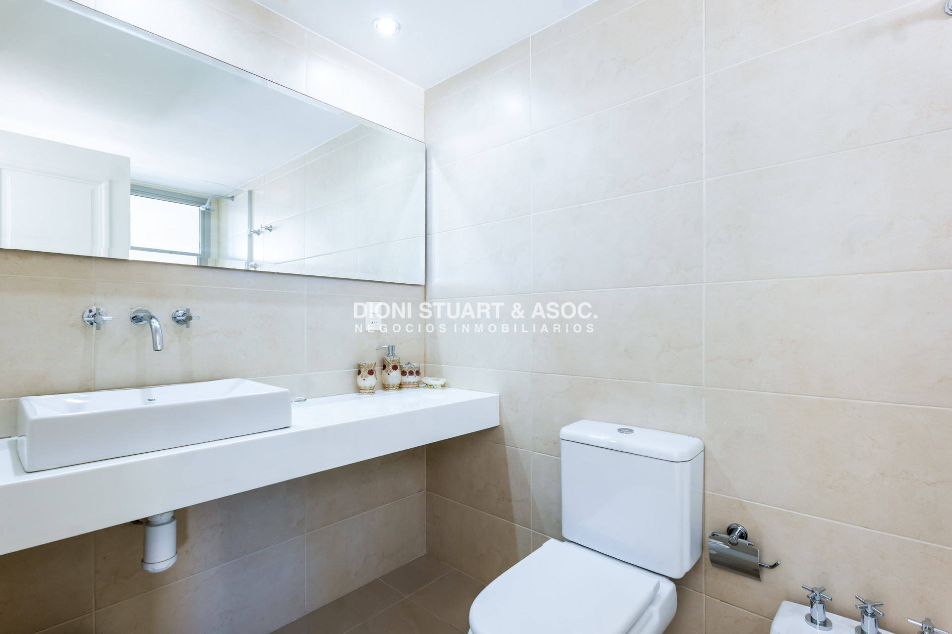 Apartamento ID.983 - IMPERIALE I EN VENTA - APARTAMENTO ESQUINERO - 3 DORM EN SUITE + DEP.