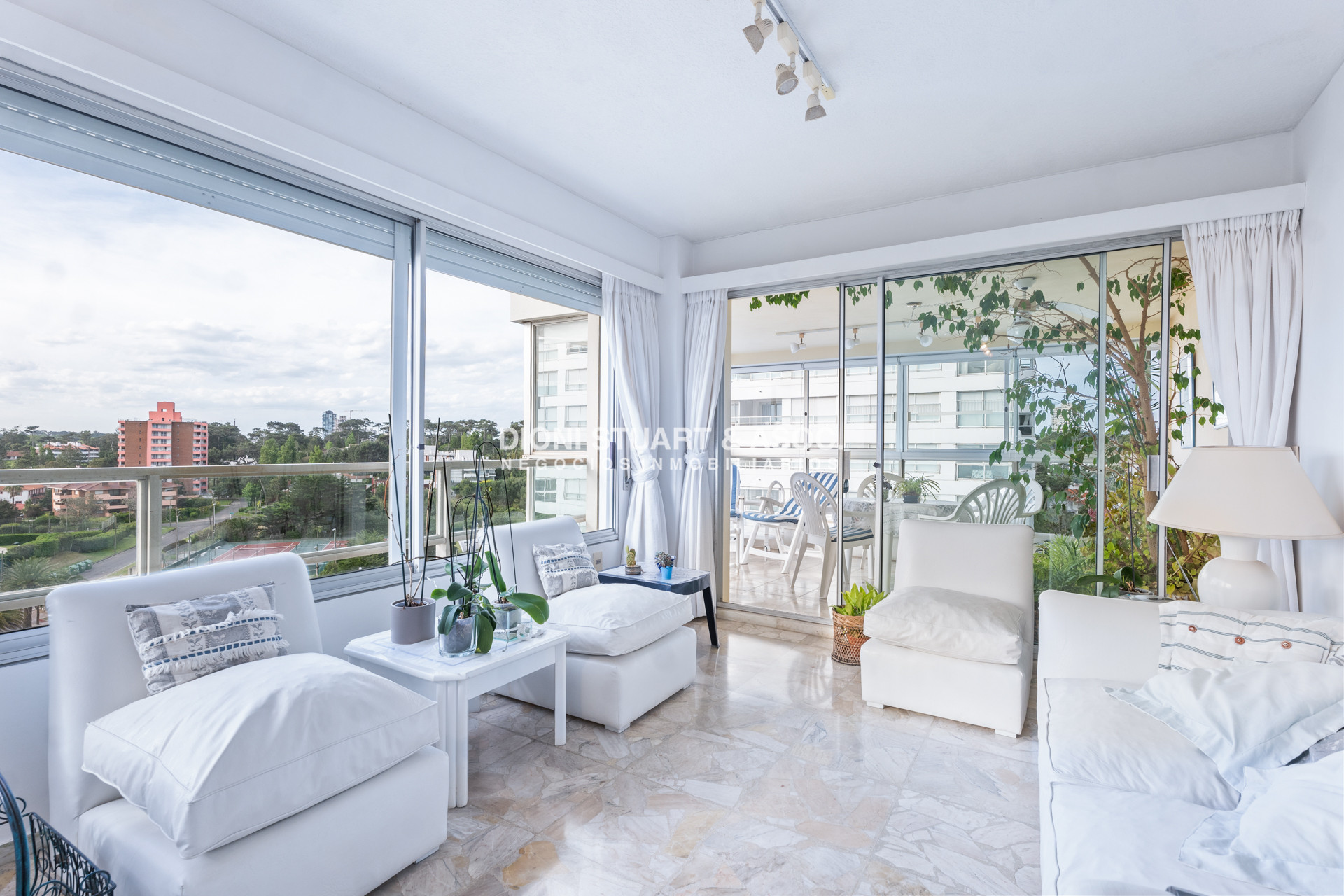 Apartamento ID.1148 - ALQUILER DE TEMPORADA PLAYA MANSA 2 DORMITORIOS Y MEDIO - COMPLEJO LINCOLN CENTER - TORRE WASHINGTON