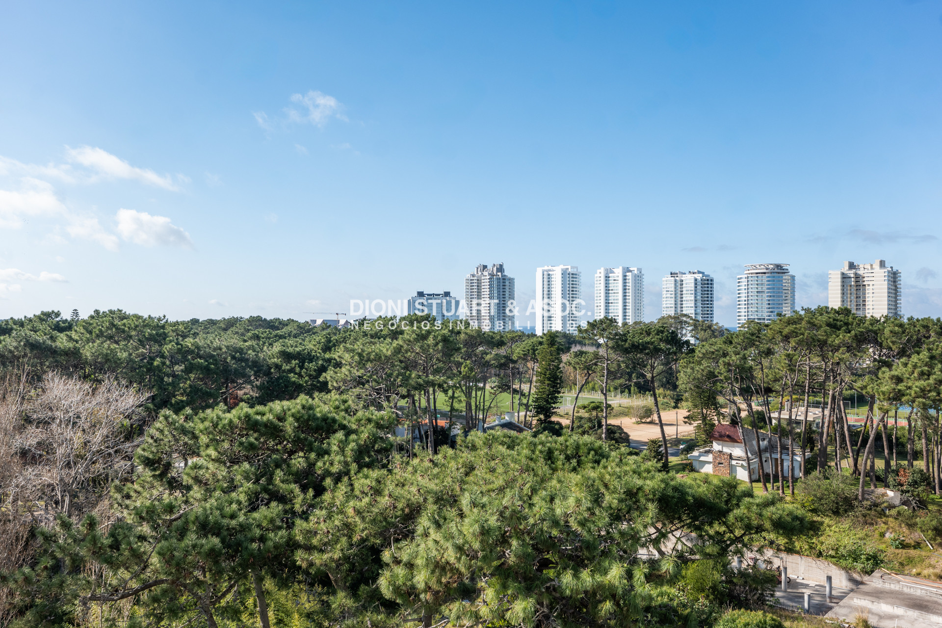 Apartamento ID.980 - APARTAMENTO EN VENTA EN ROOSEVELT DE 2 DORMITORIOS MODERNO EDIFICIO BE PUNTA