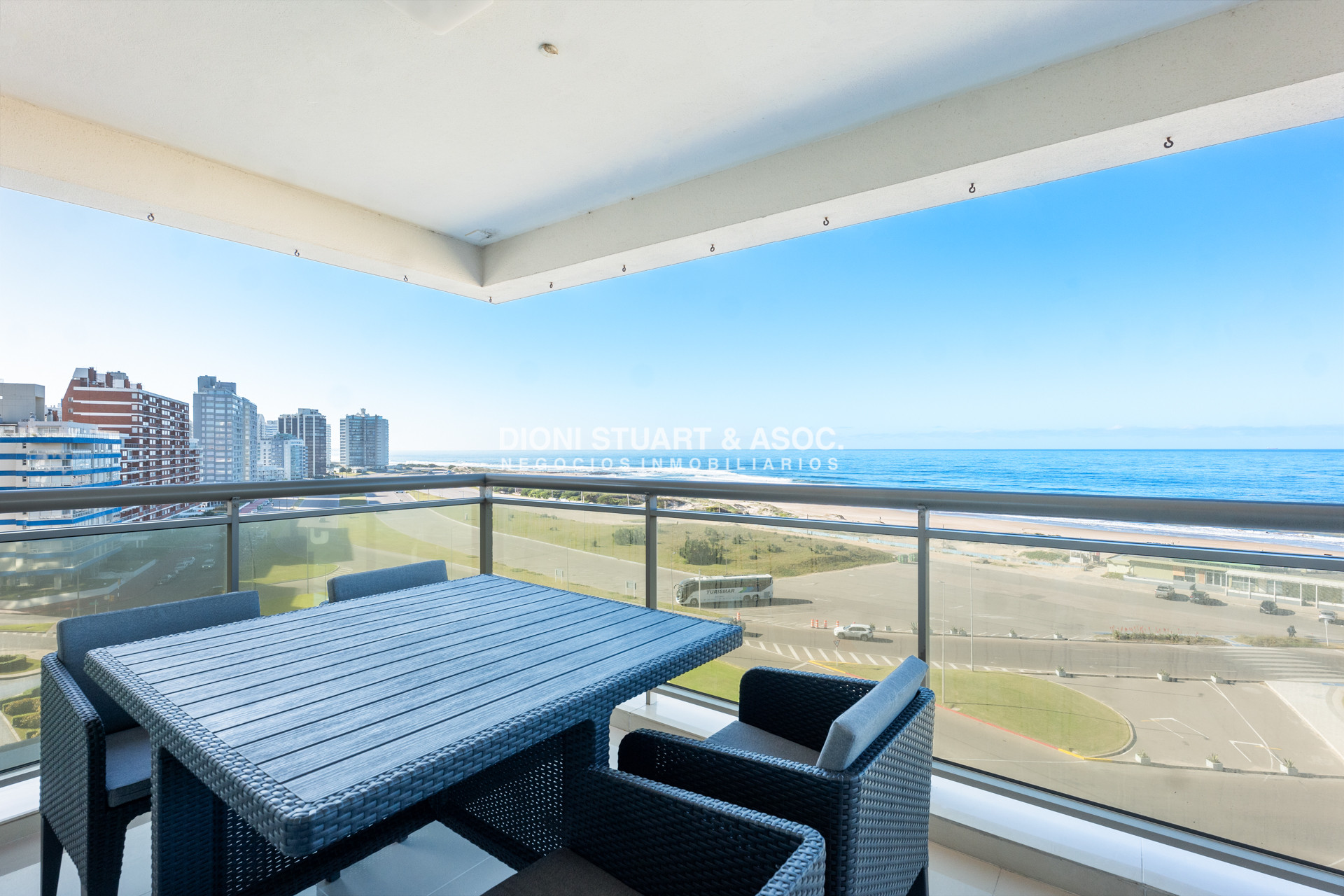 Apartamento ID.984 - IMPERIALE II ESQUINERO APARTAMENTO EN VENTA - 3 DORMITORIOS EN SUITE + DEPENDENCIA