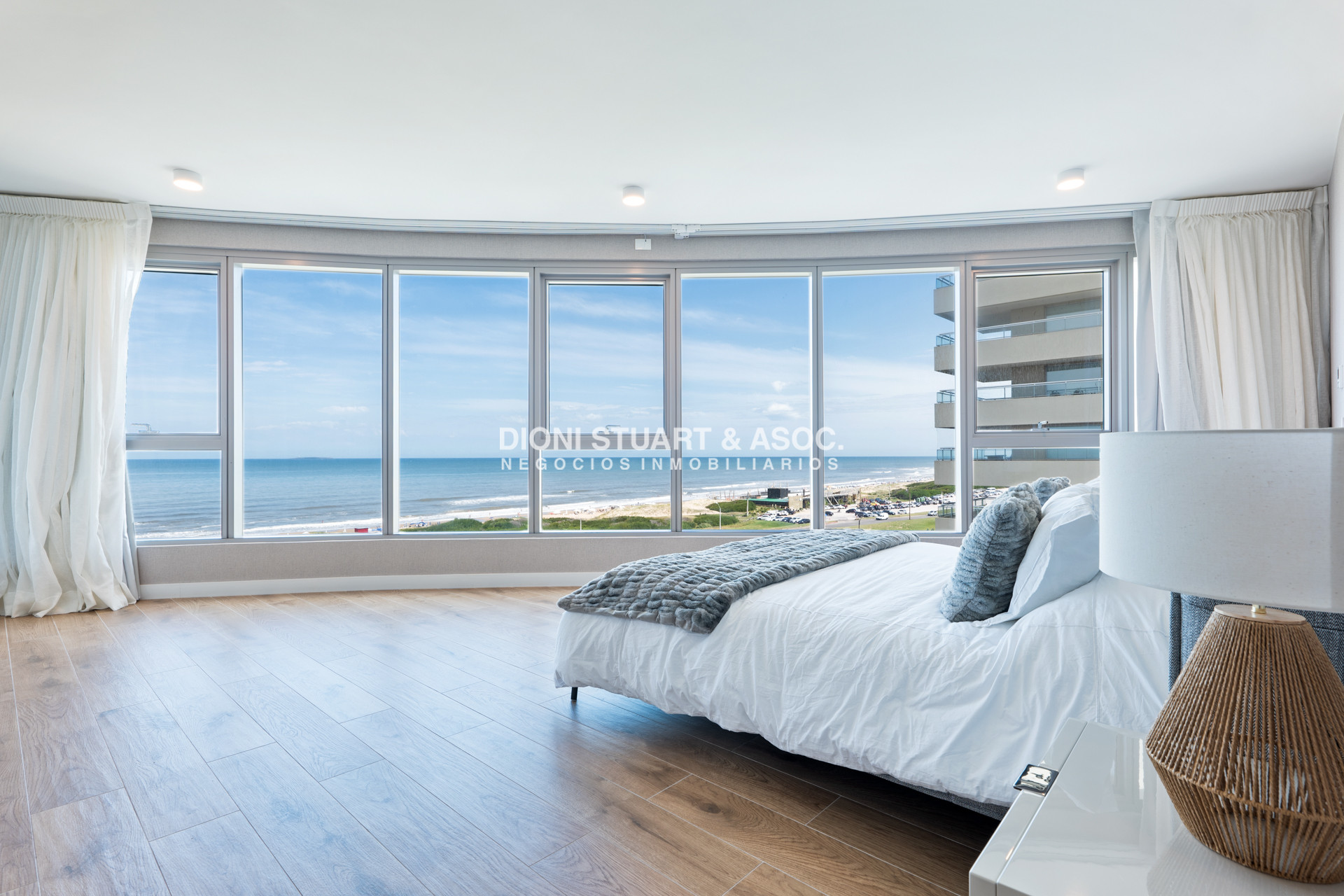 Apartamento ID.629 - DEPARTAMENTO EN TRUMP TOWER ESQUINERO - 3 DORMITORIOS EN SUITE