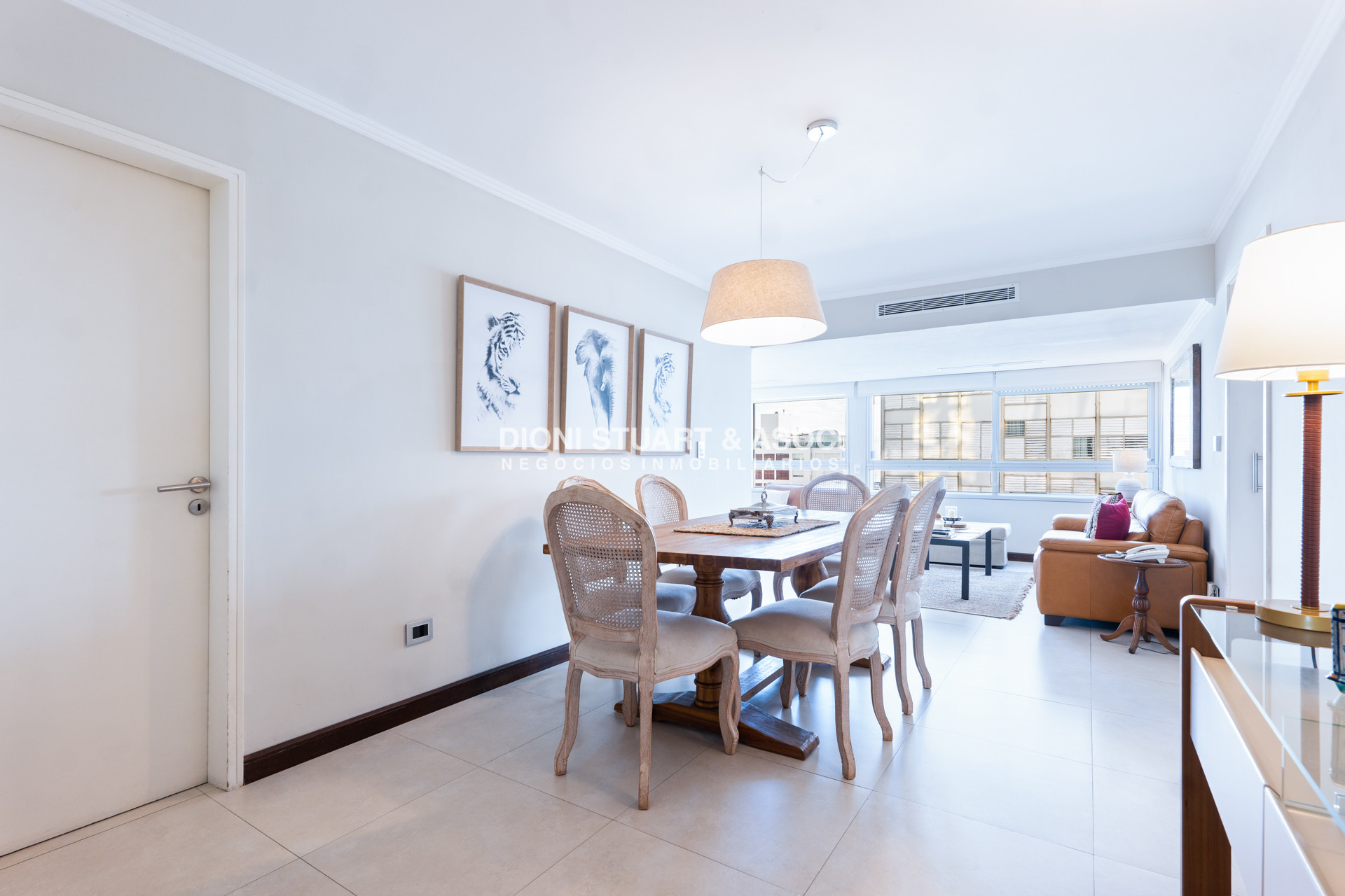 Apartamento ID.962 - APARTAMENTO EN VENTA 2 DORMITORIOS RECICLADO EN EDIFICIO VAN GOOGH - PENINSULA PUNTA DEL ESTE