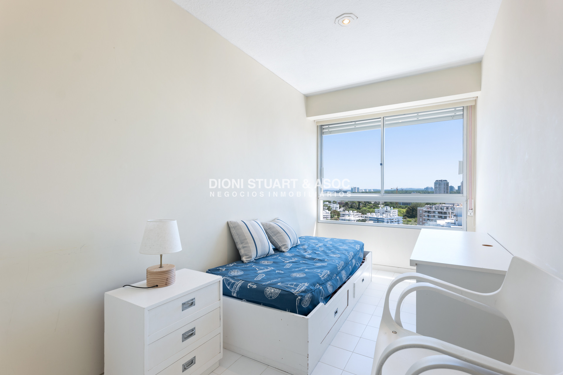 Apartamento ID.634 - Tiburon 2 - Piso Alto Lateral - 3 Dorm + Dep.