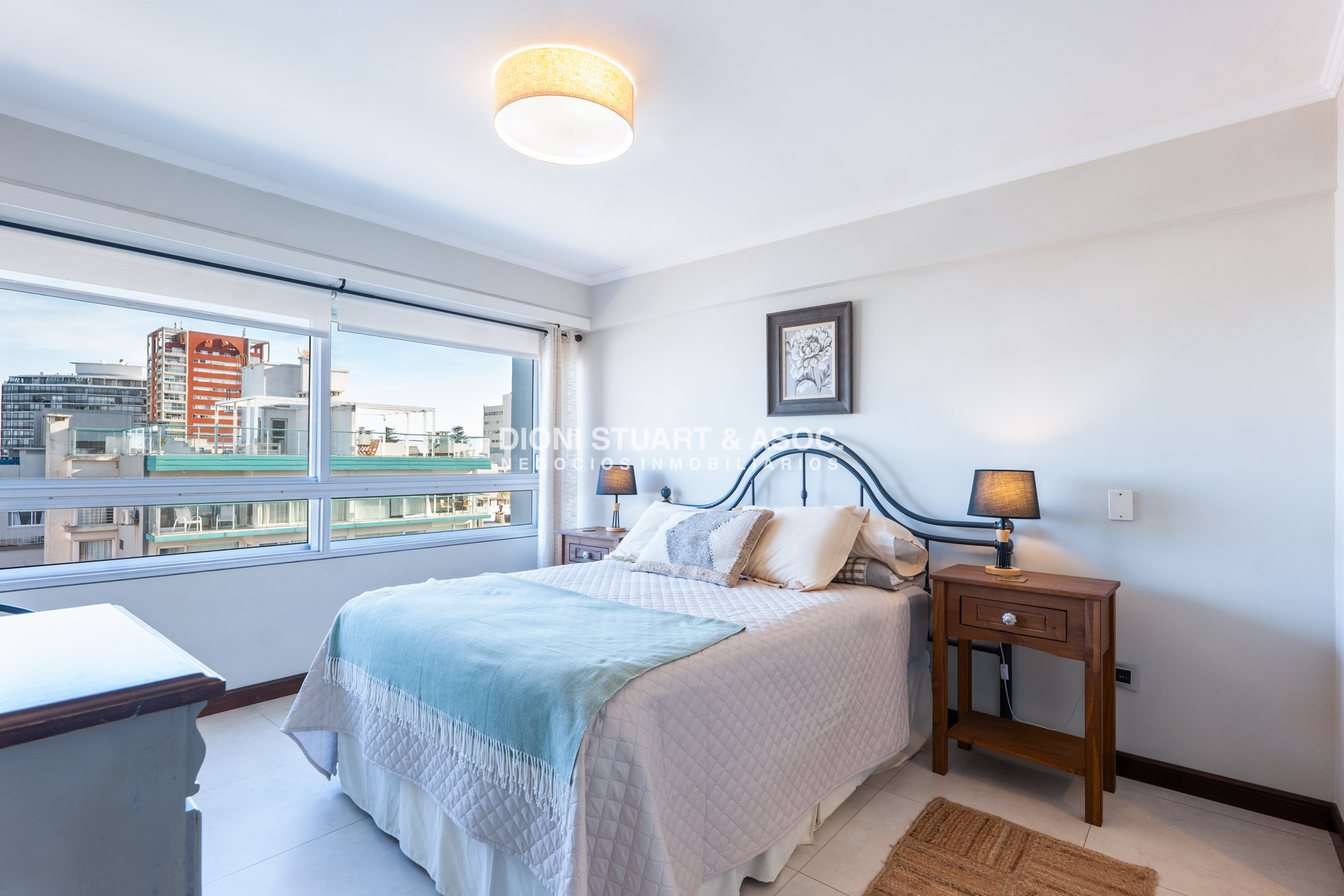 Apartamento ID.962 - APARTAMENTO EN VENTA 2 DORMITORIOS RECICLADO EN EDIFICIO VAN GOOGH - PENINSULA PUNTA DEL ESTE