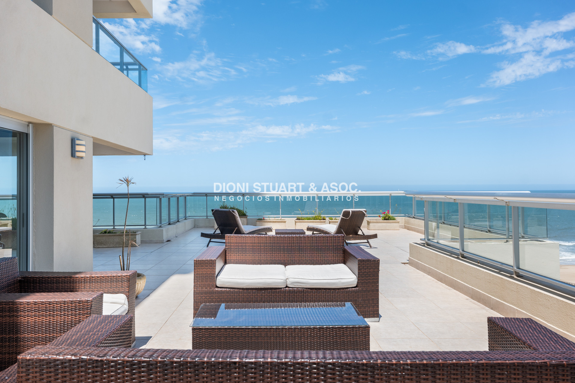 Apartamento ID.839 - Torre Lobos Esquinero - 3 Dorm en suite + Dep.
