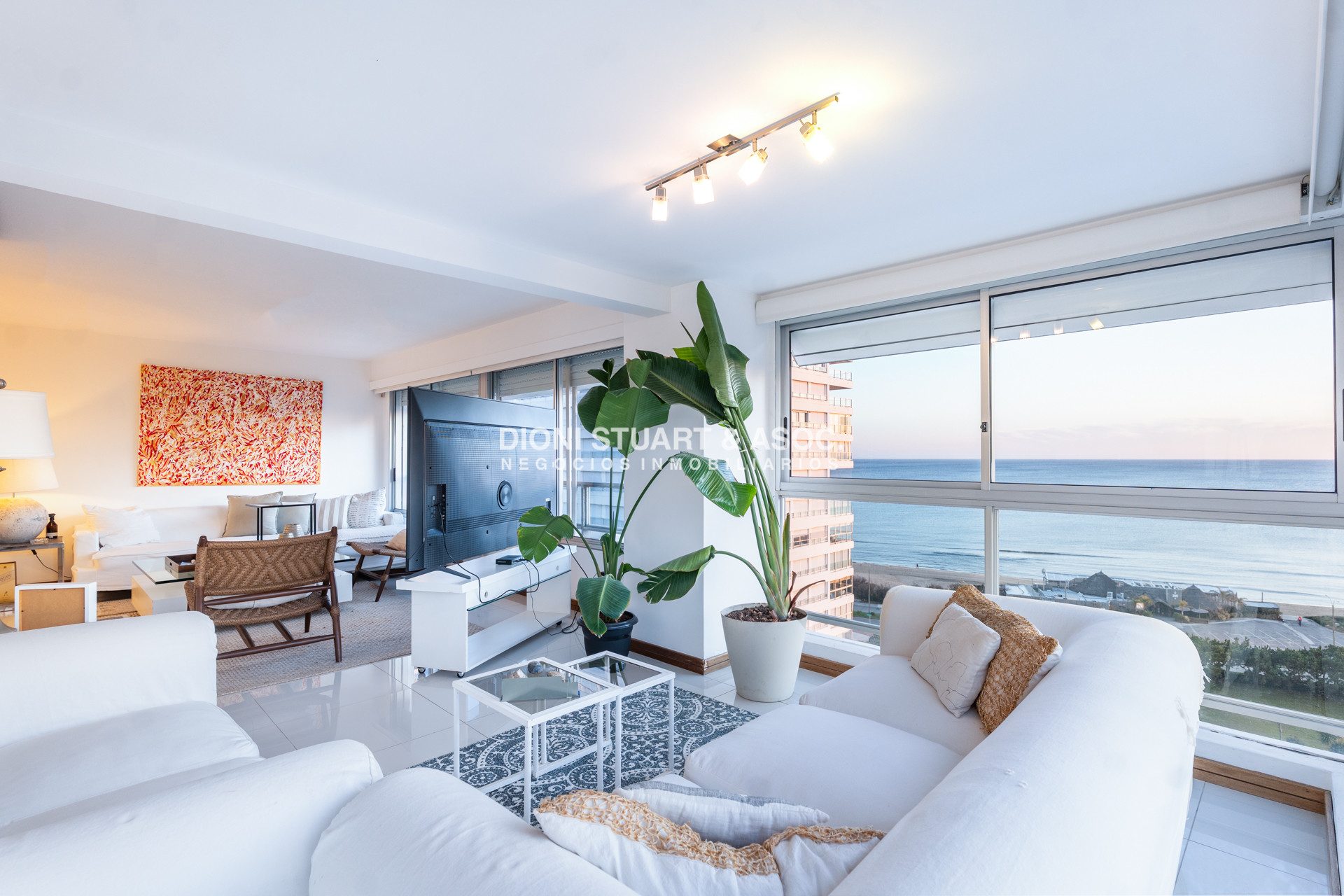 Apartamento ID.1033 - APARTAMENTO EN VENTA RECICLADO FRENTE AL MAR - 3 DORMITORIOS + DEPENDENCIA - TORRE JEFFERSON - COMPLEJO LINCOLN CENTER